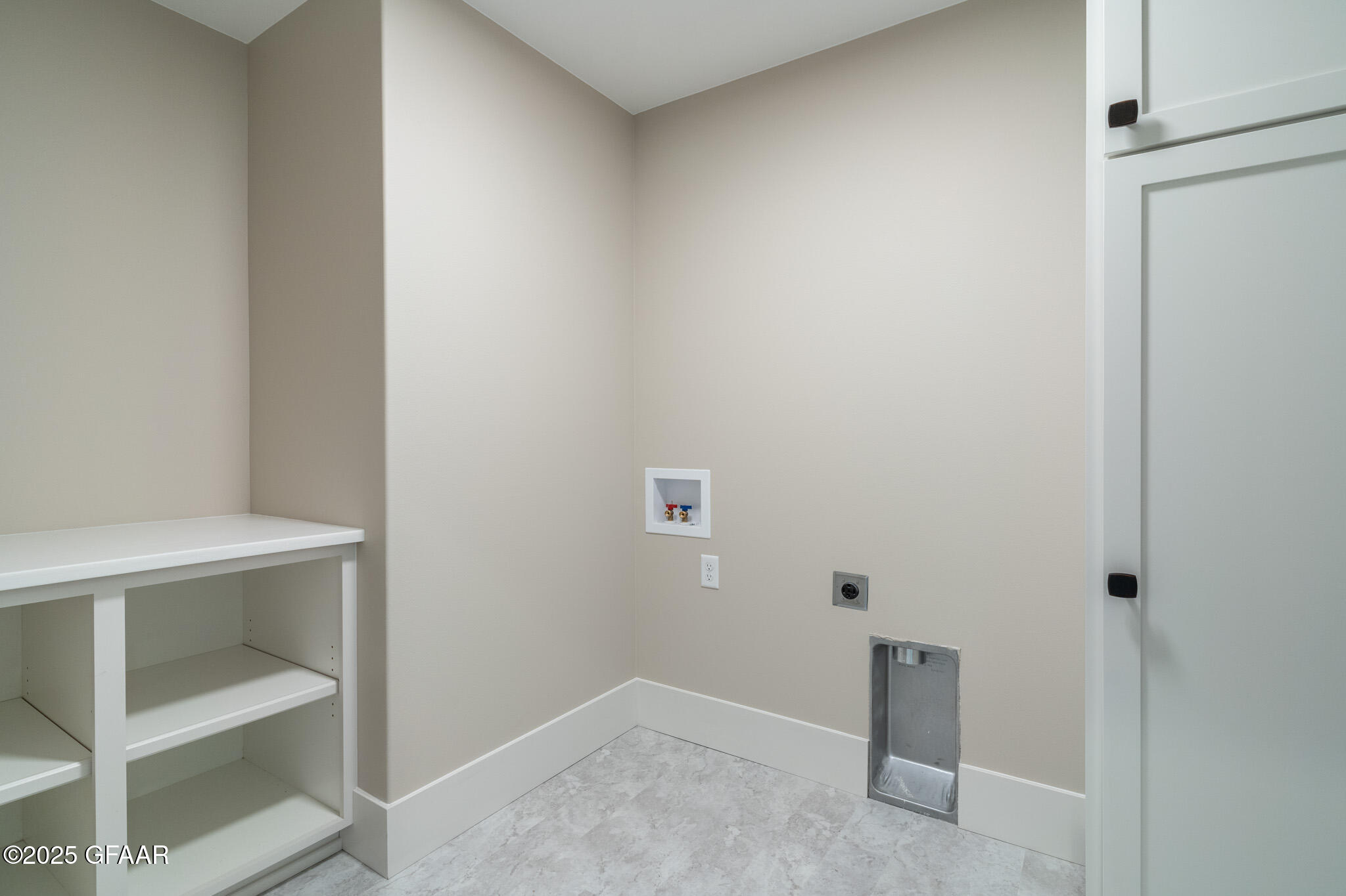 property viewer photo 20