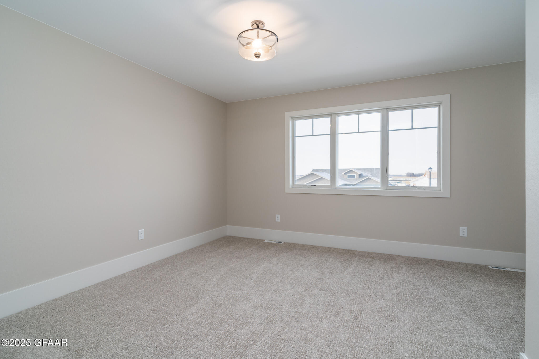 property viewer photo 28