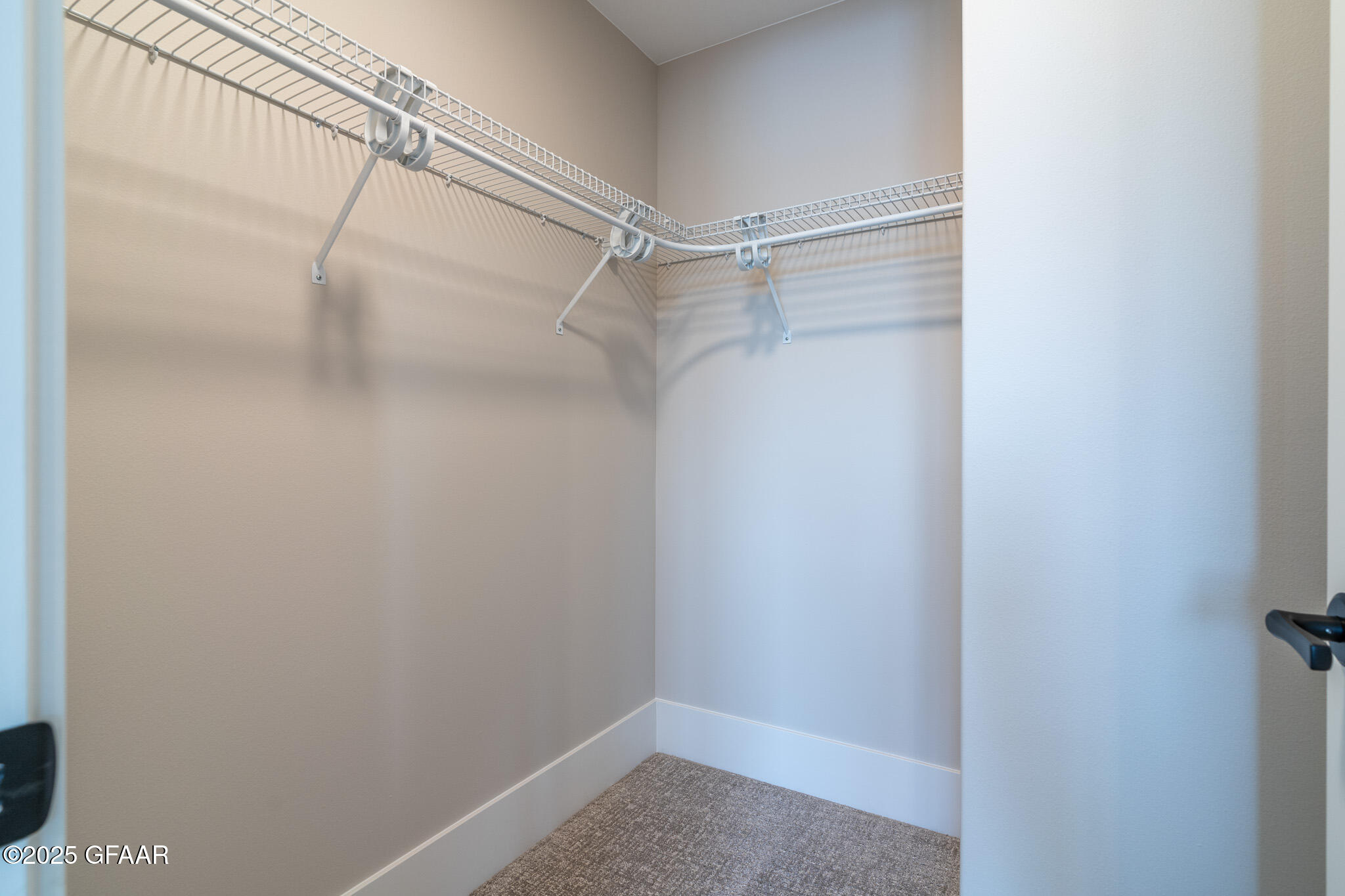 property viewer photo 32