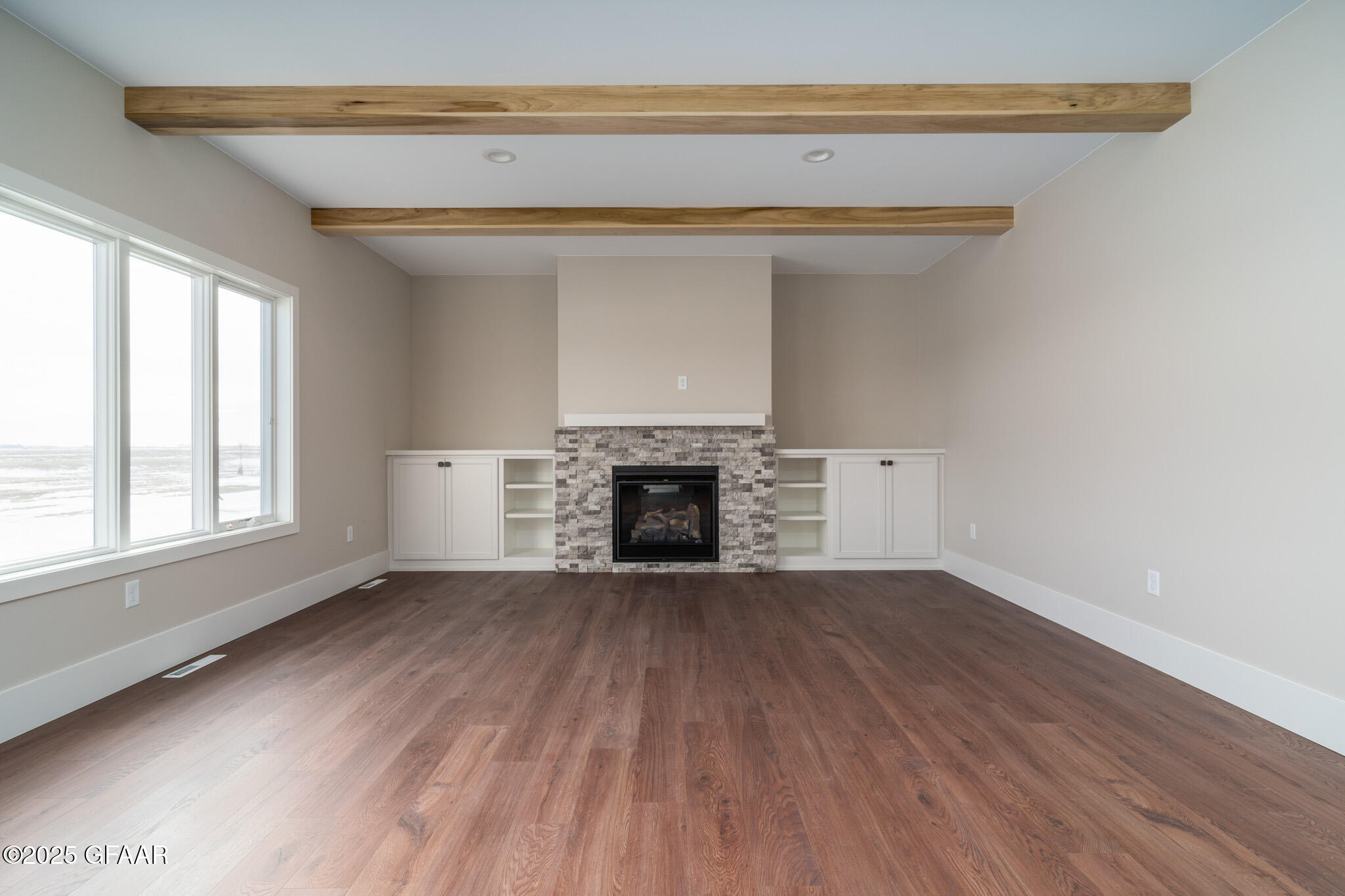 property viewer photo 41