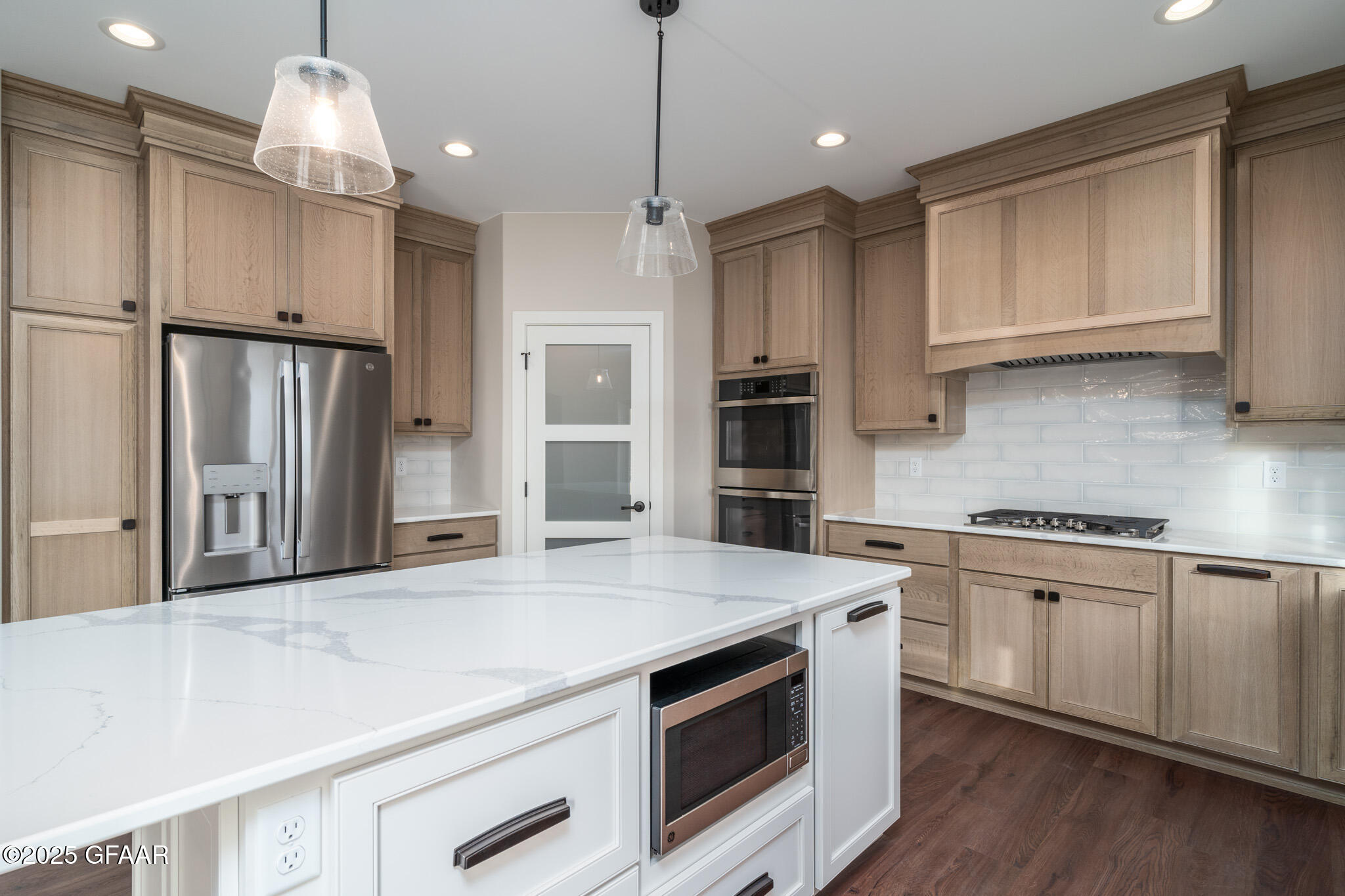 property viewer photo 8