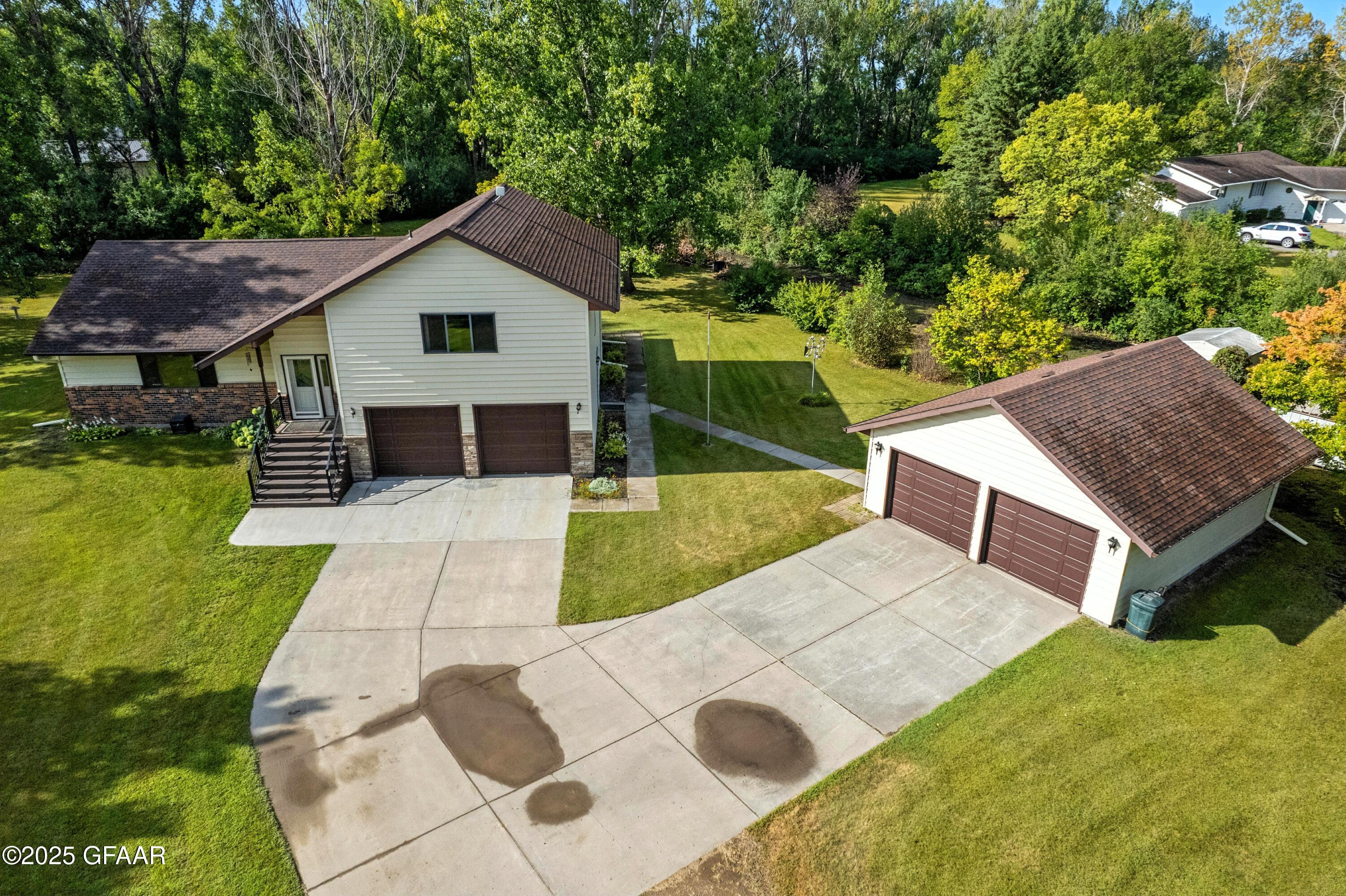 property viewer photo 42