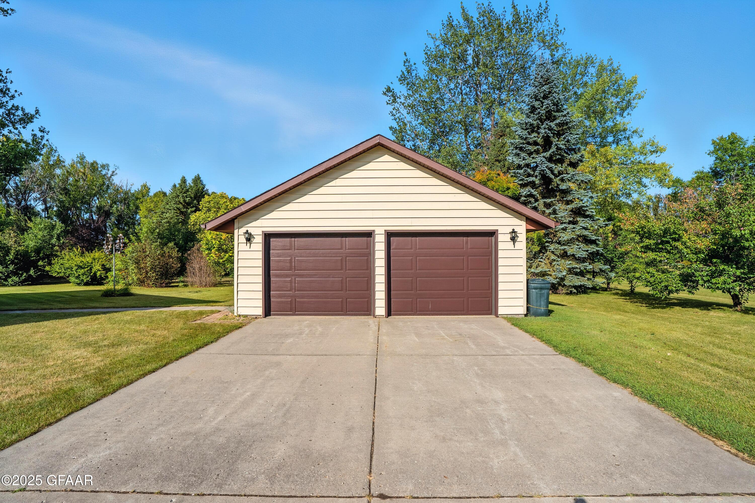 property viewer photo 43