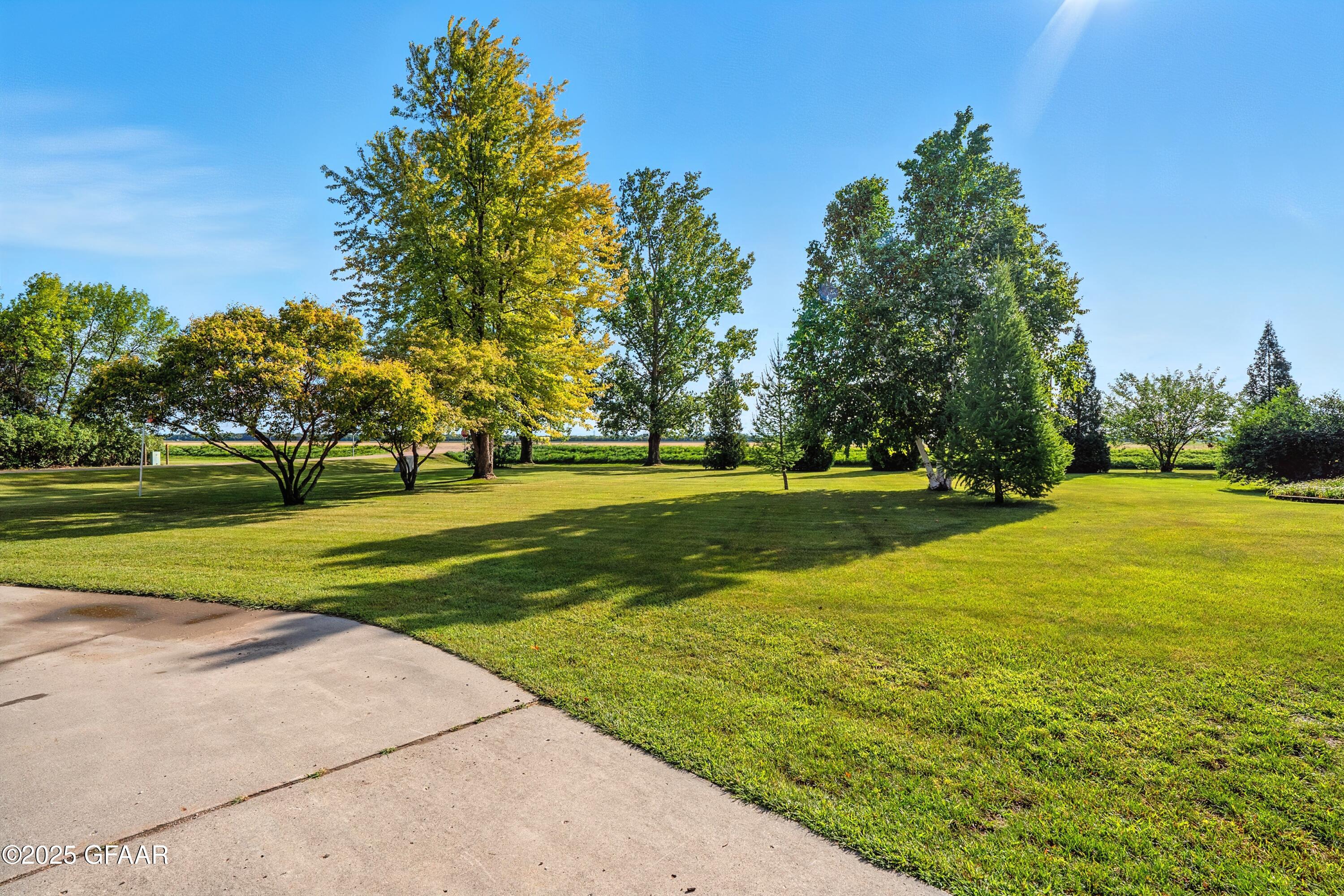property viewer photo 44