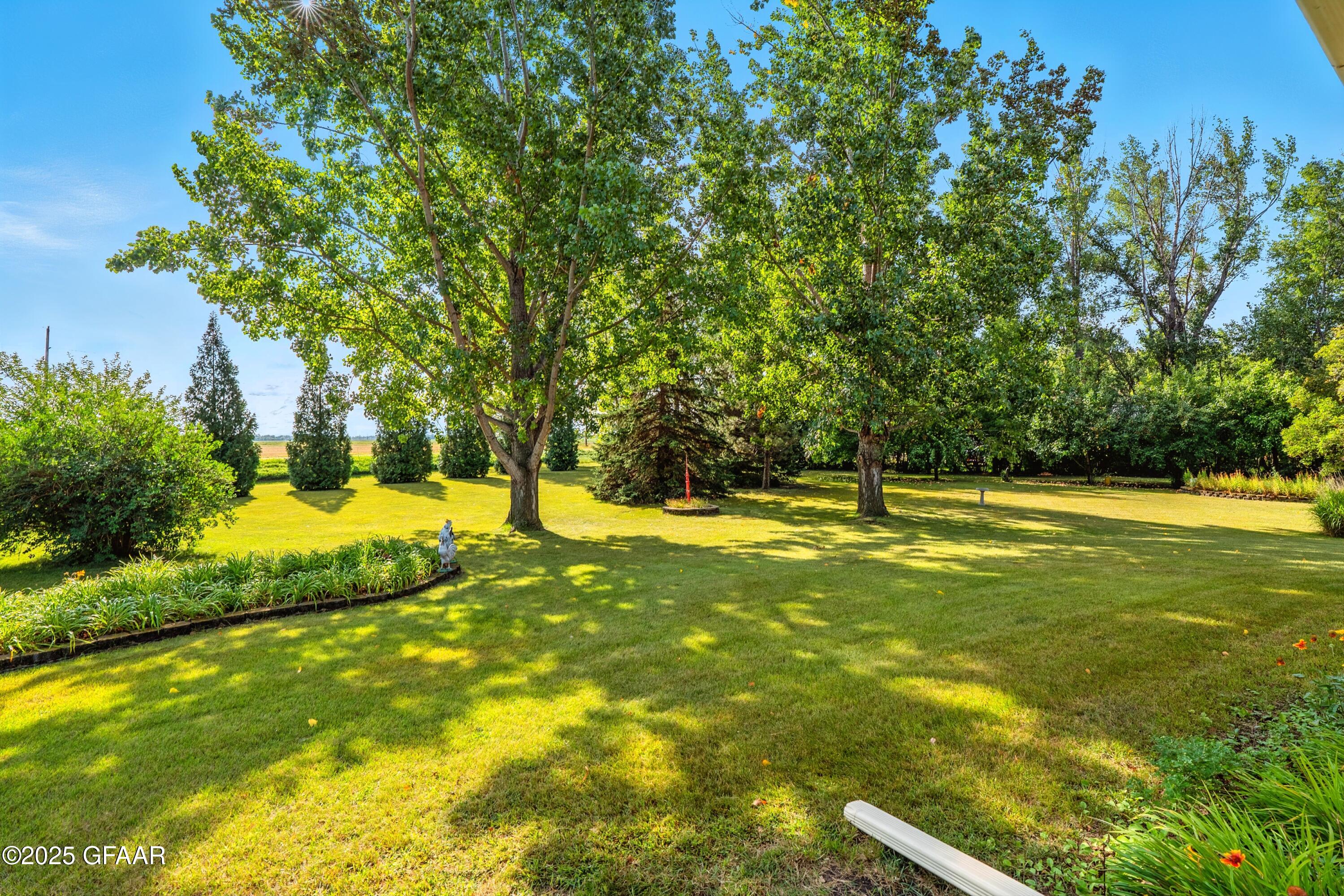 property viewer photo 45