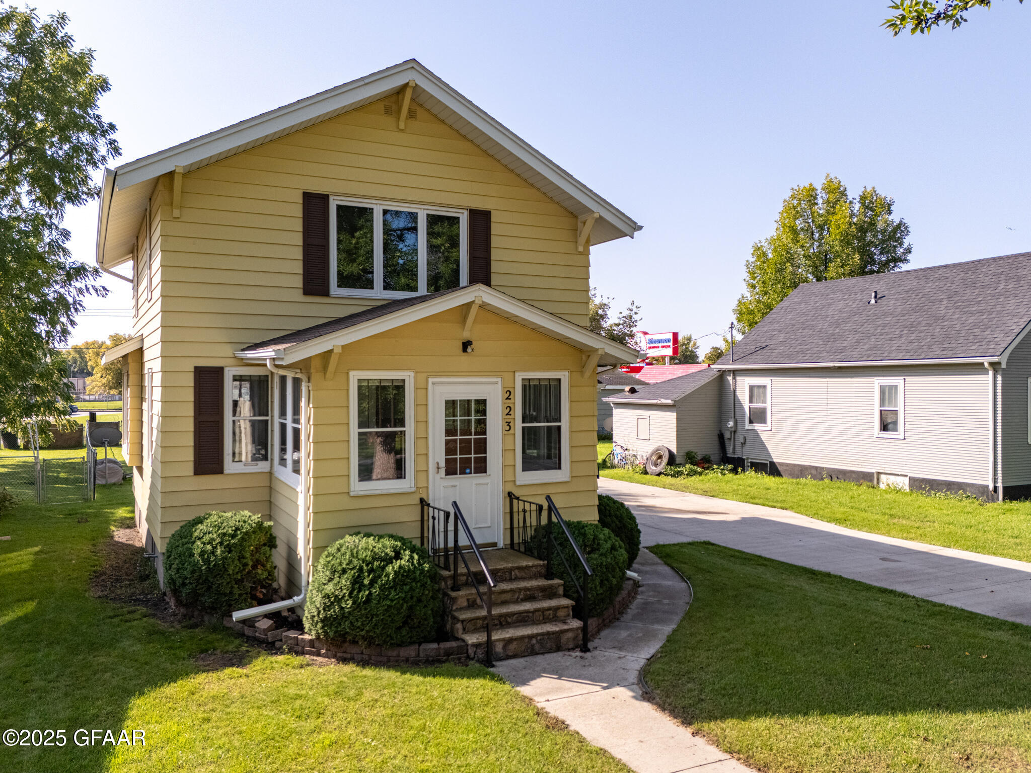 property viewer photo 1