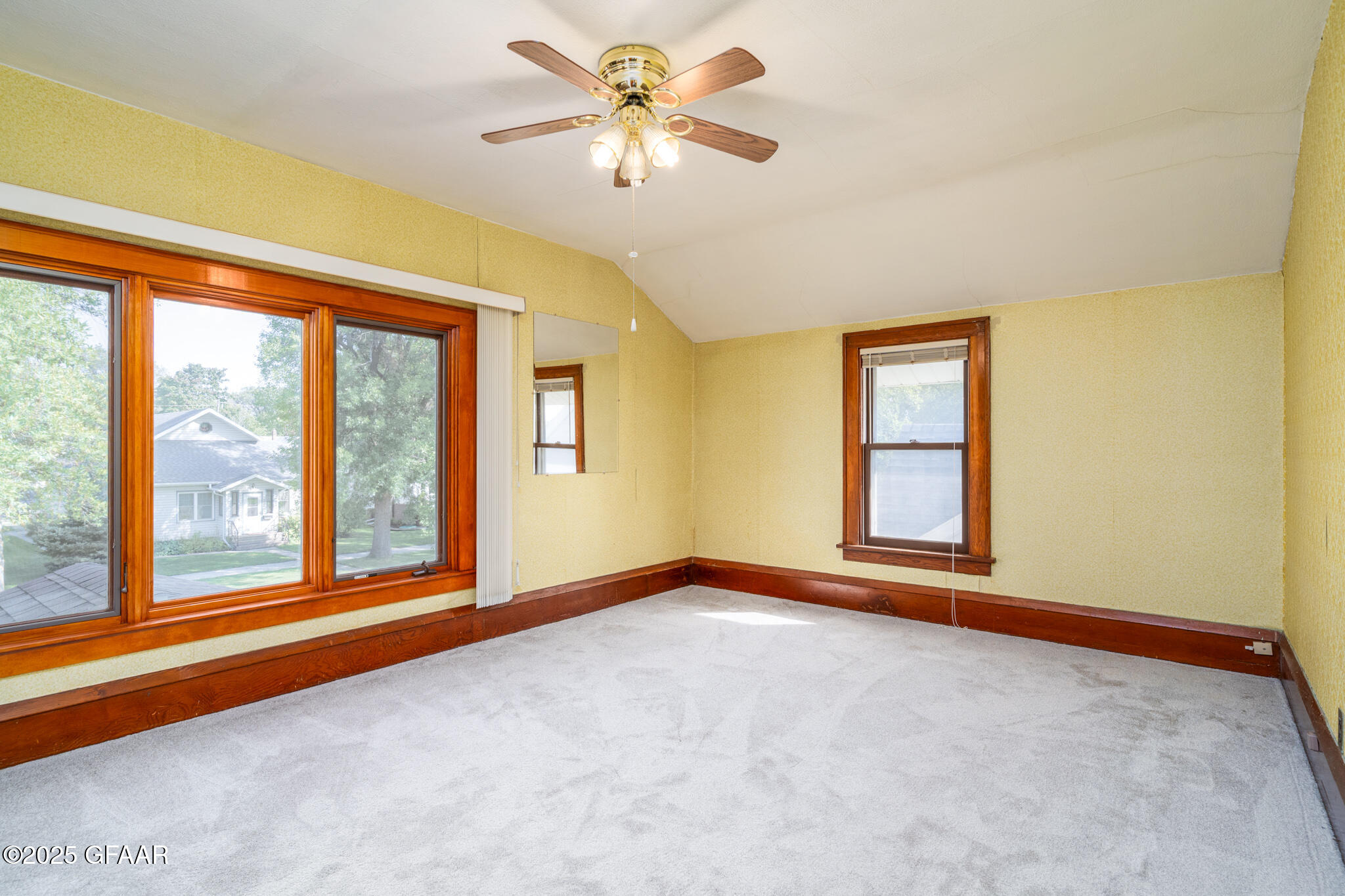 property viewer photo 14