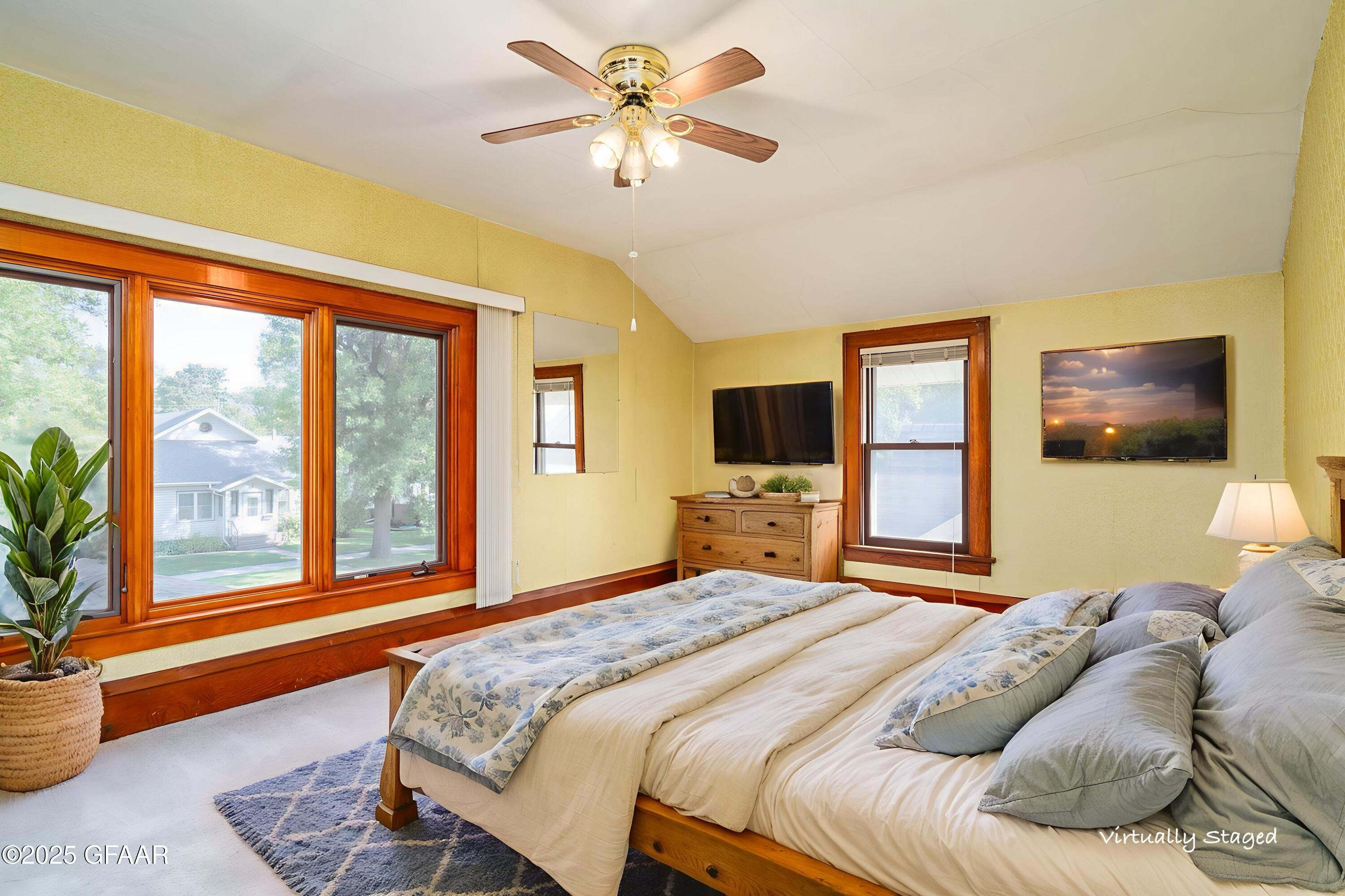 property viewer photo 15