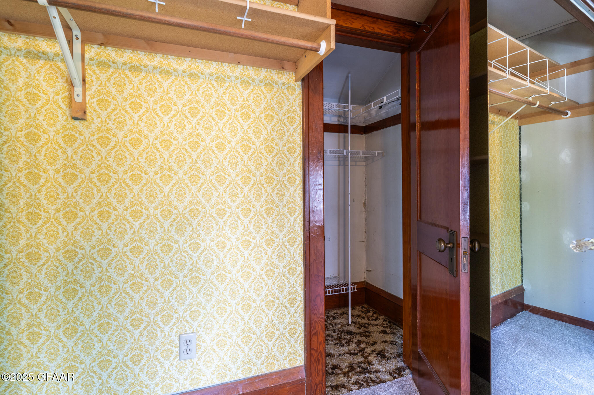 property viewer photo 17