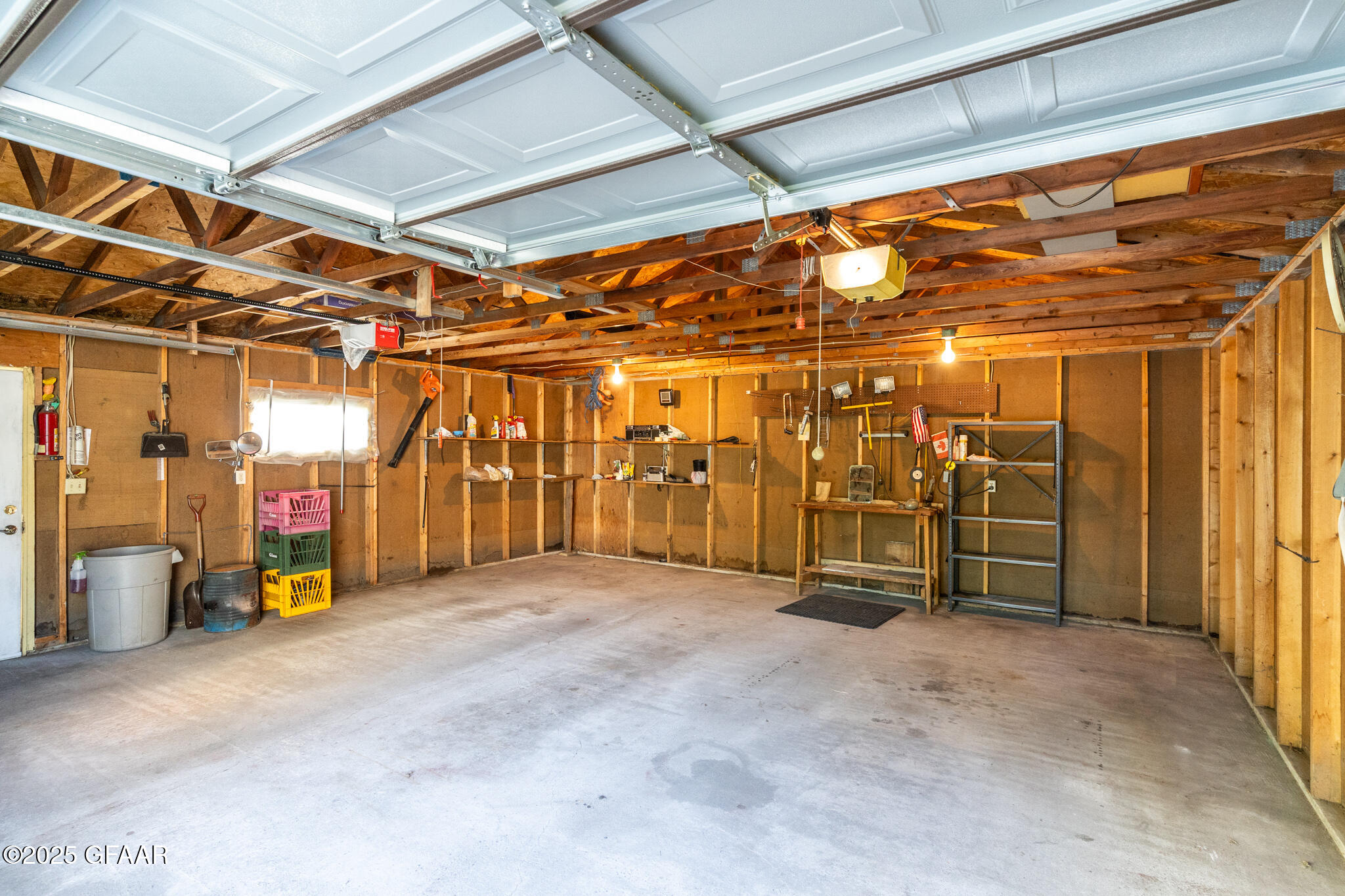 property viewer photo 26