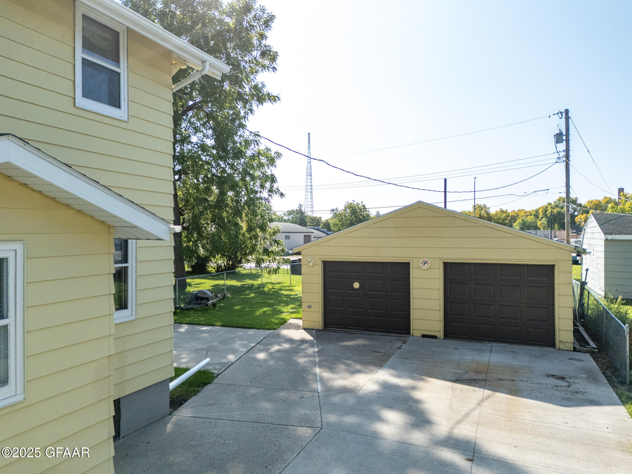 property viewer photo 32
