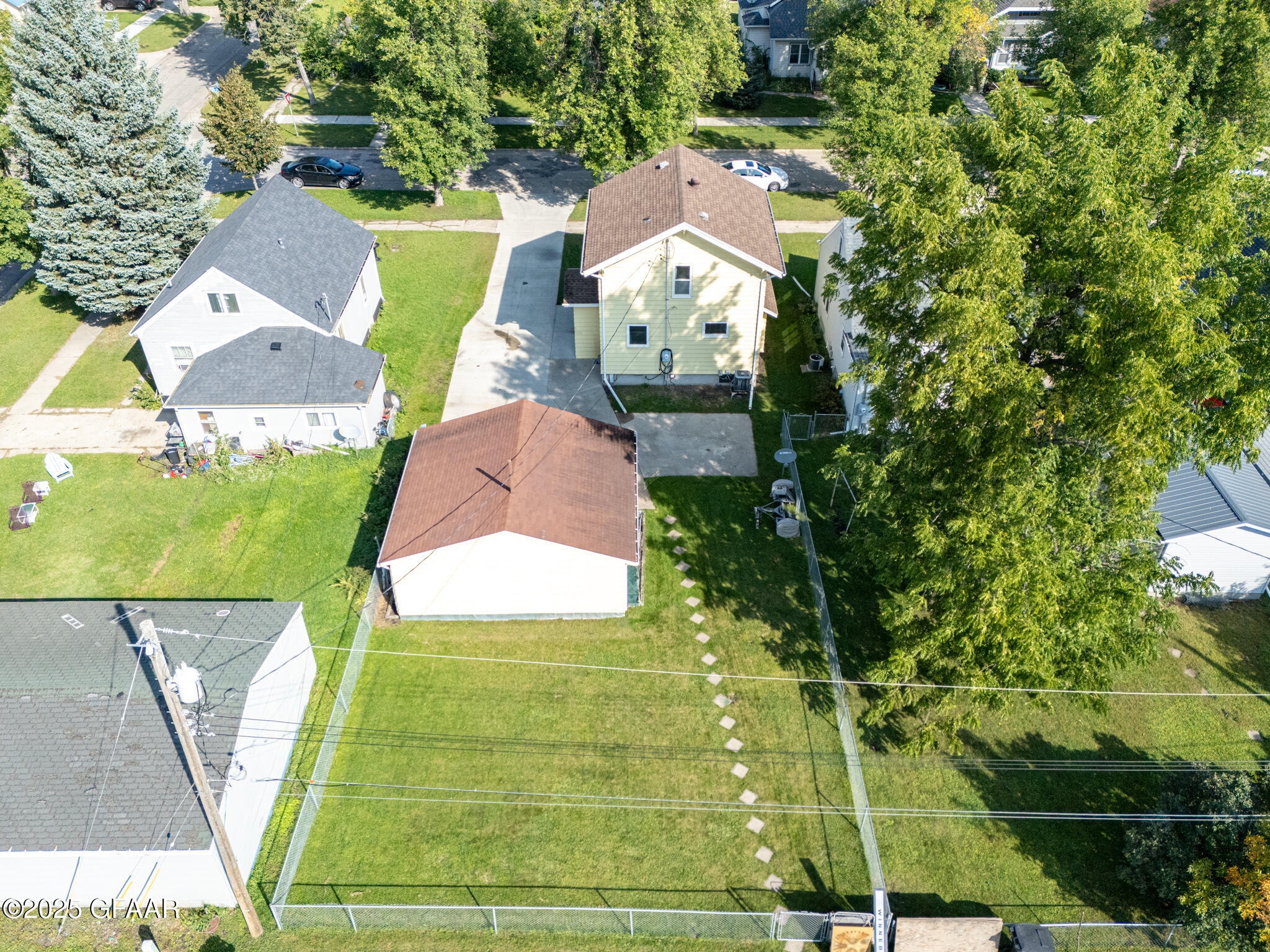 property viewer photo 42