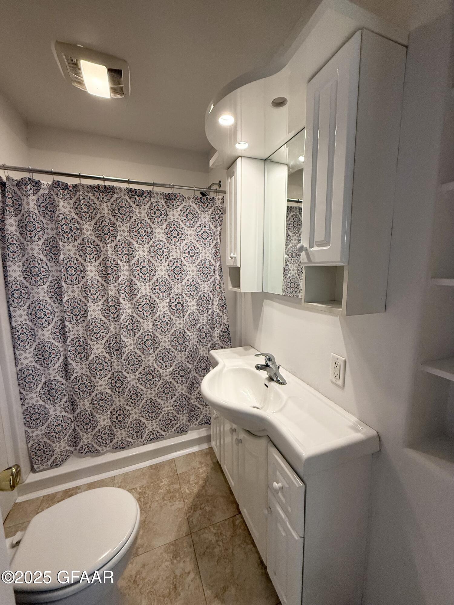 property viewer photo 13