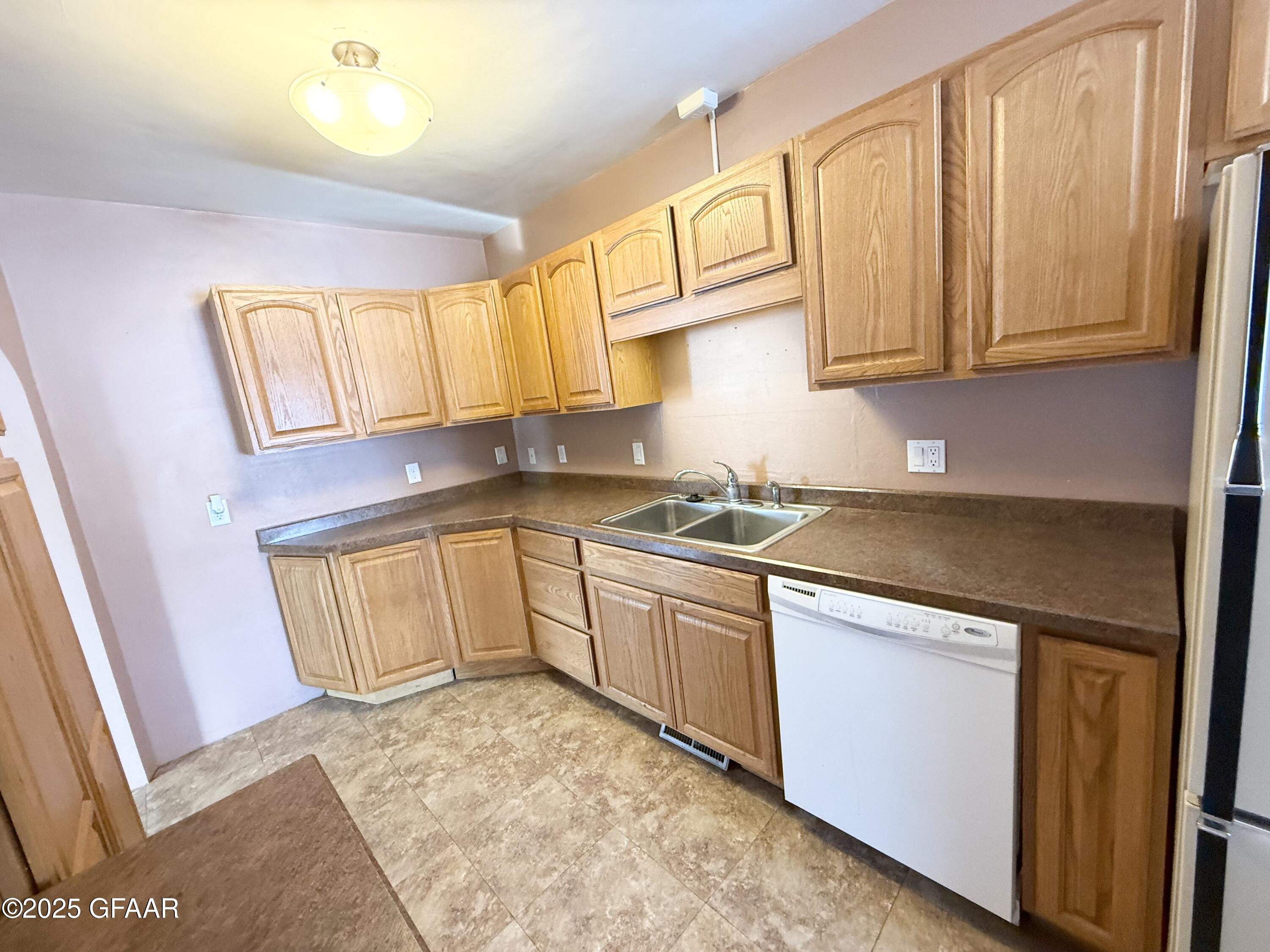 property viewer photo 22