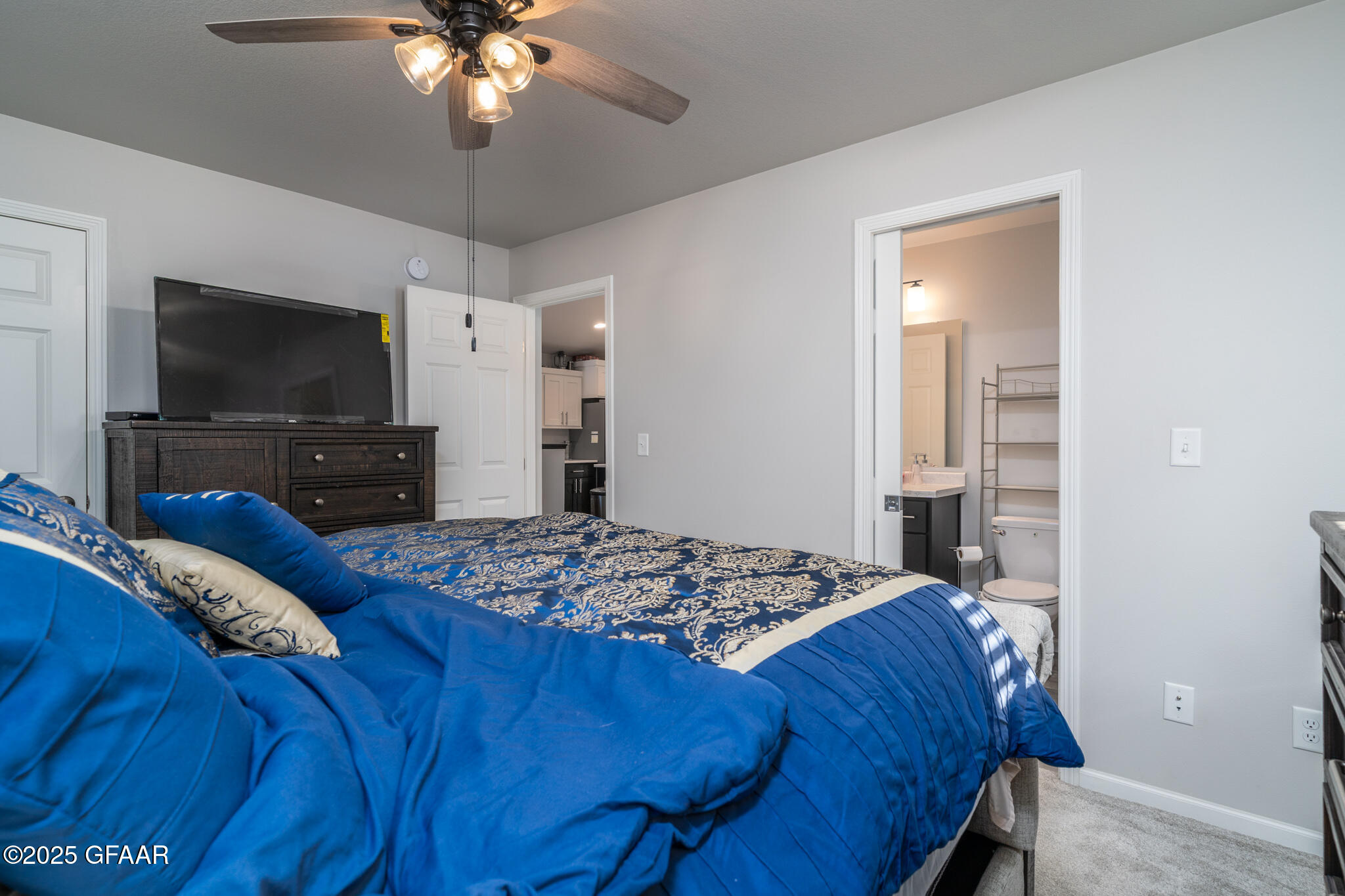 property viewer photo 11