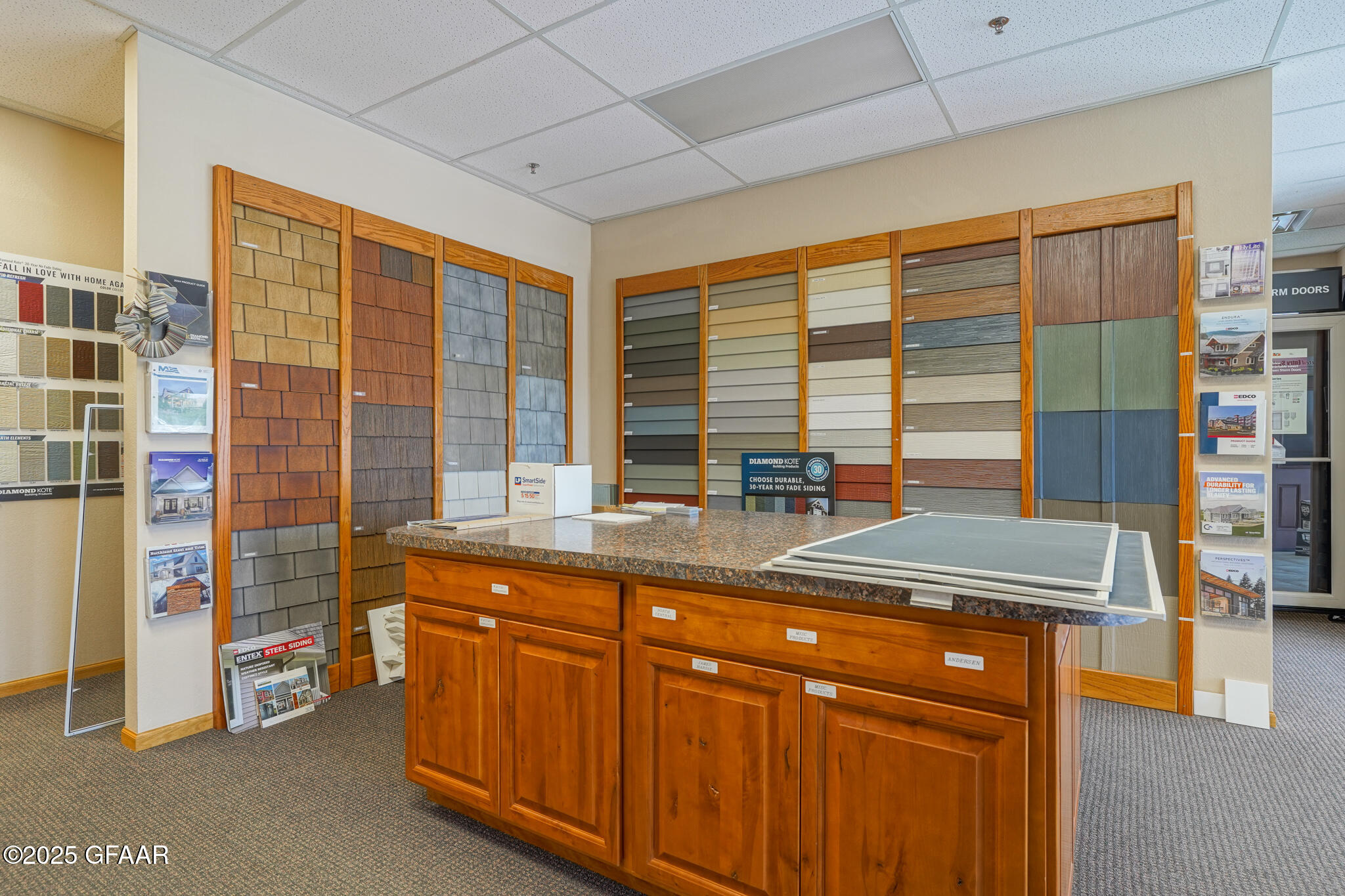 main property photo 8