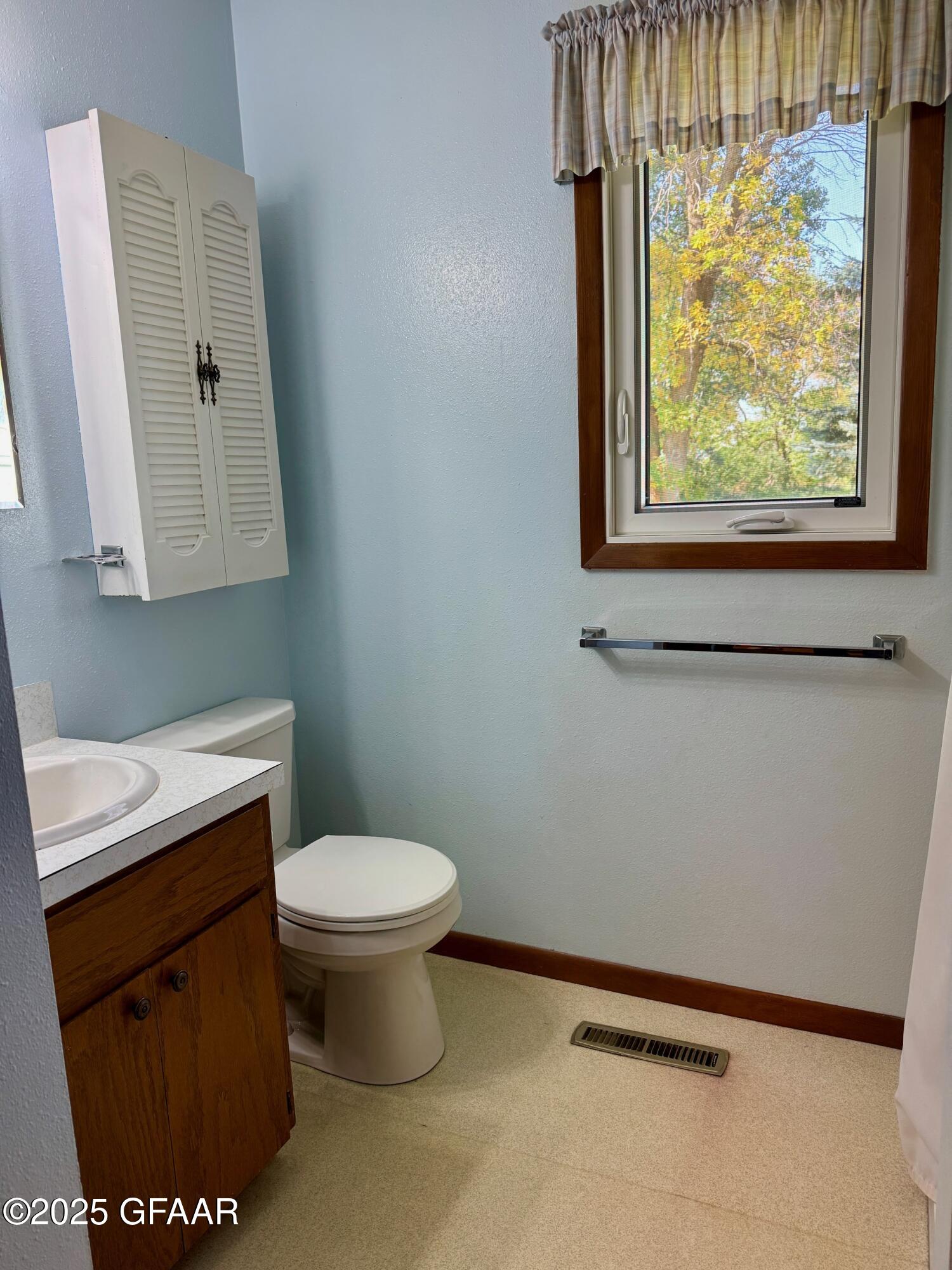 property viewer photo 11