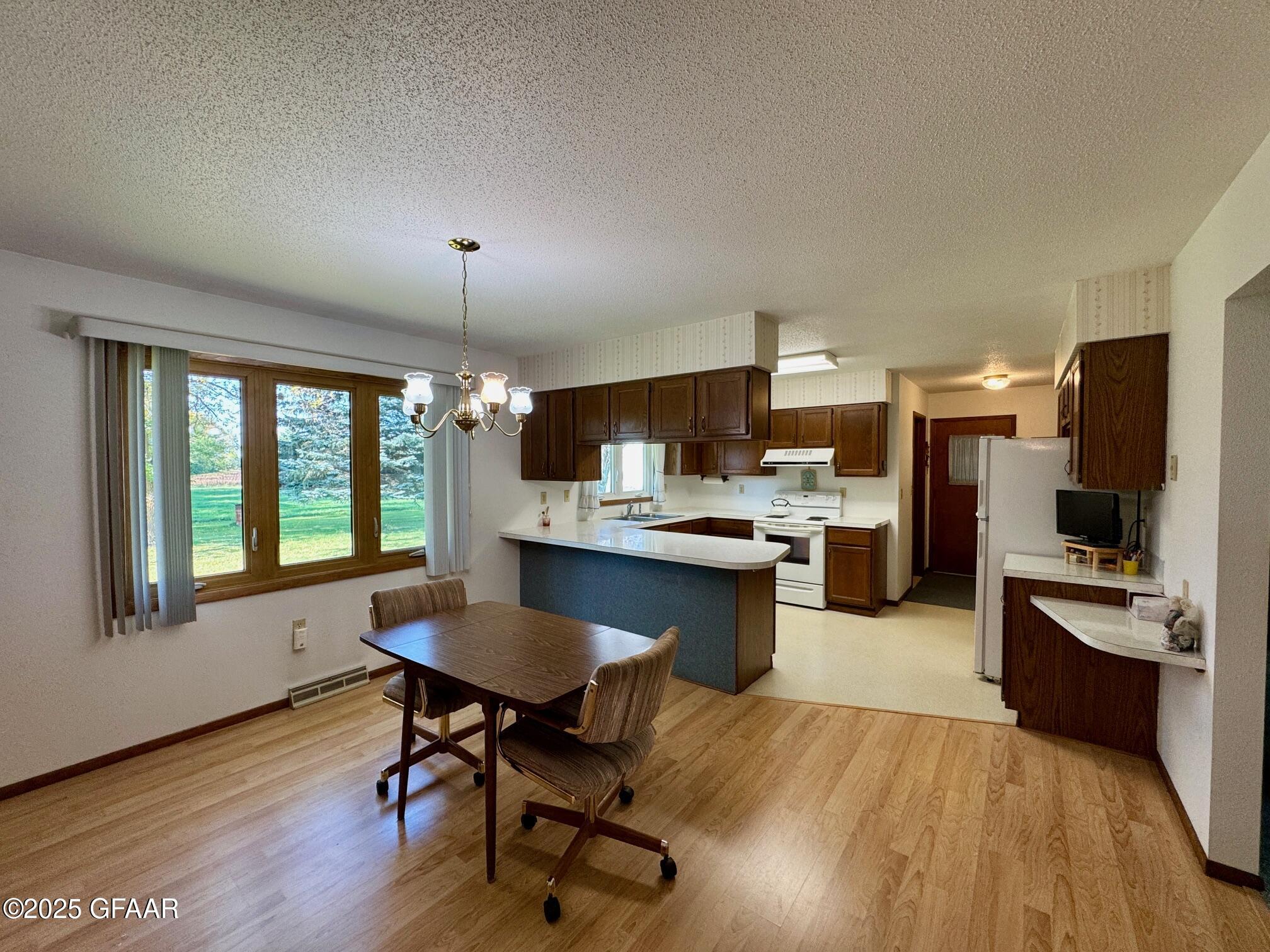 property viewer photo 15