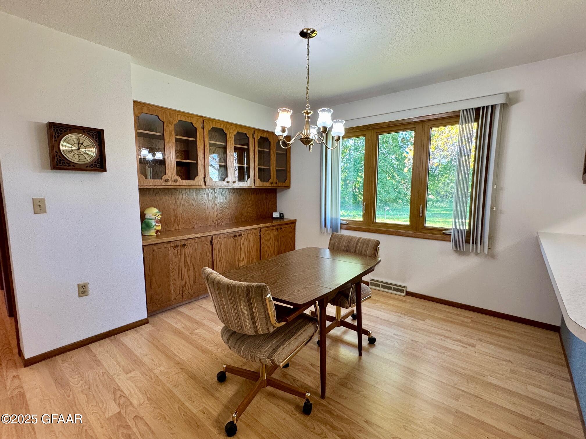 property viewer photo 16