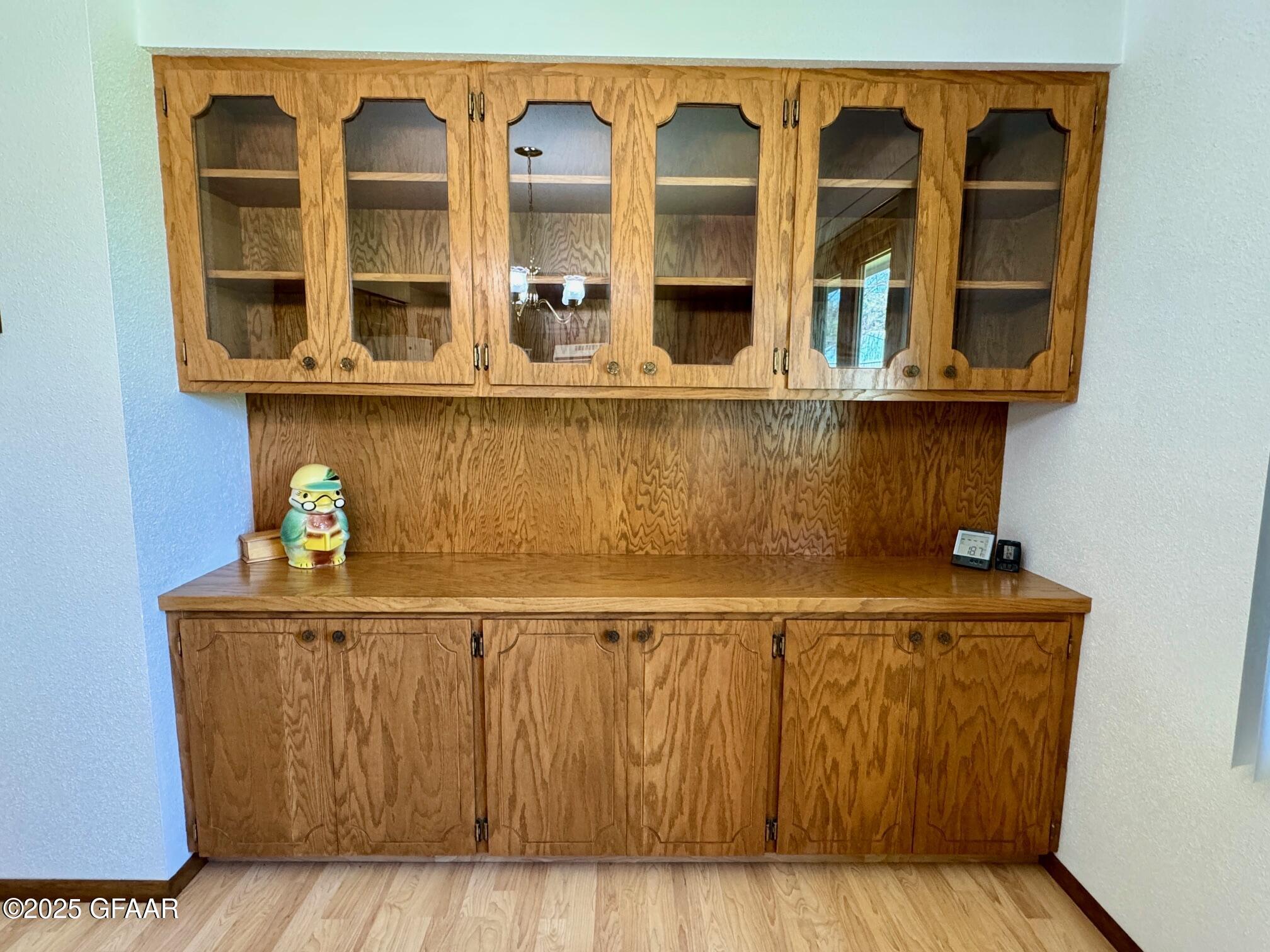 property viewer photo 18