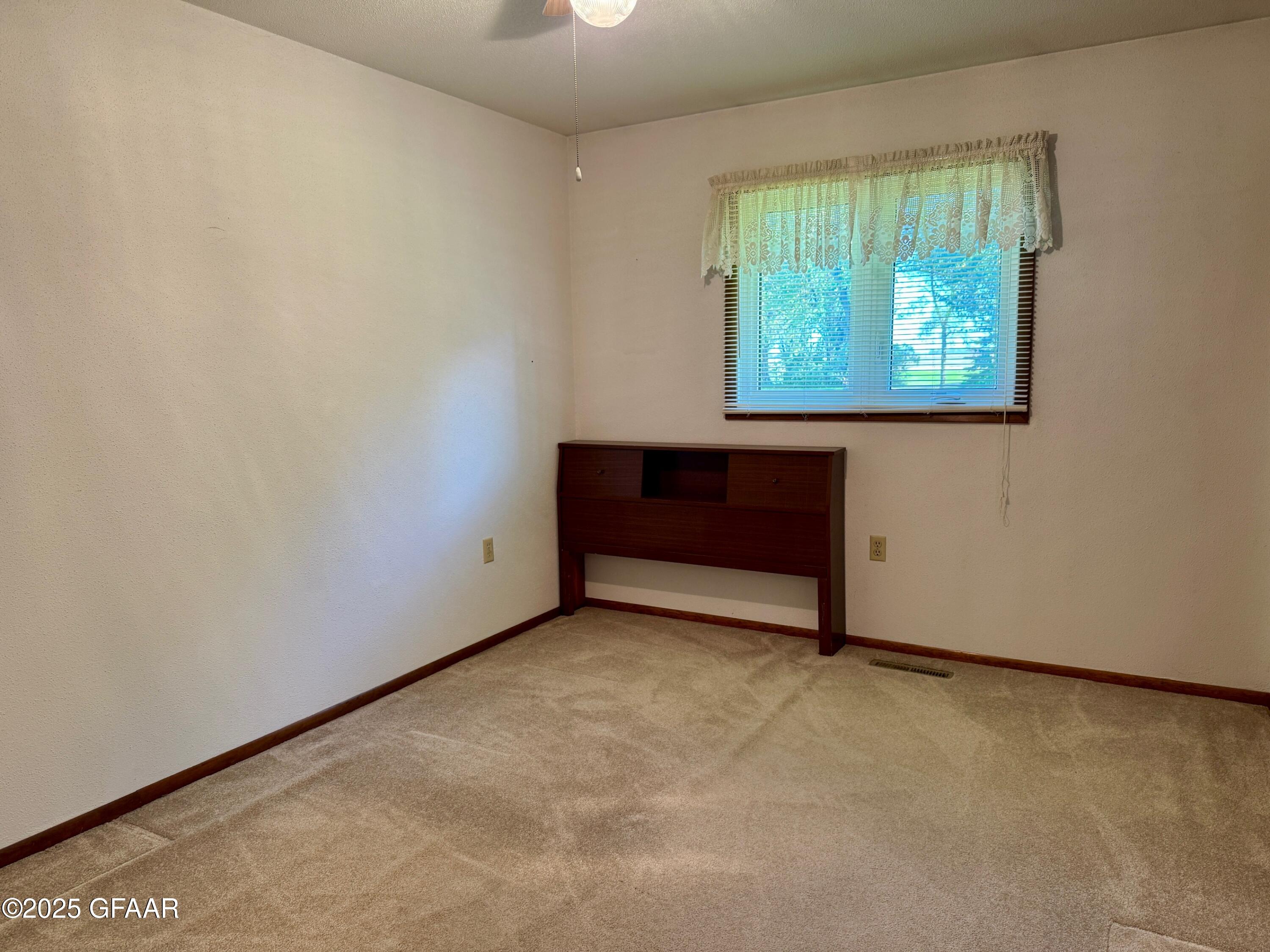 property viewer photo 22