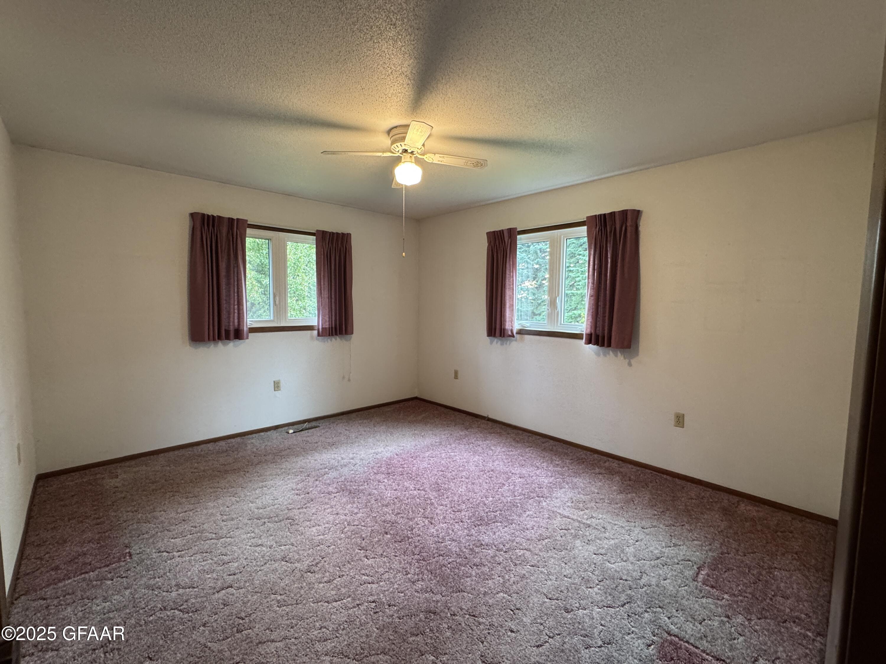 property viewer photo 26