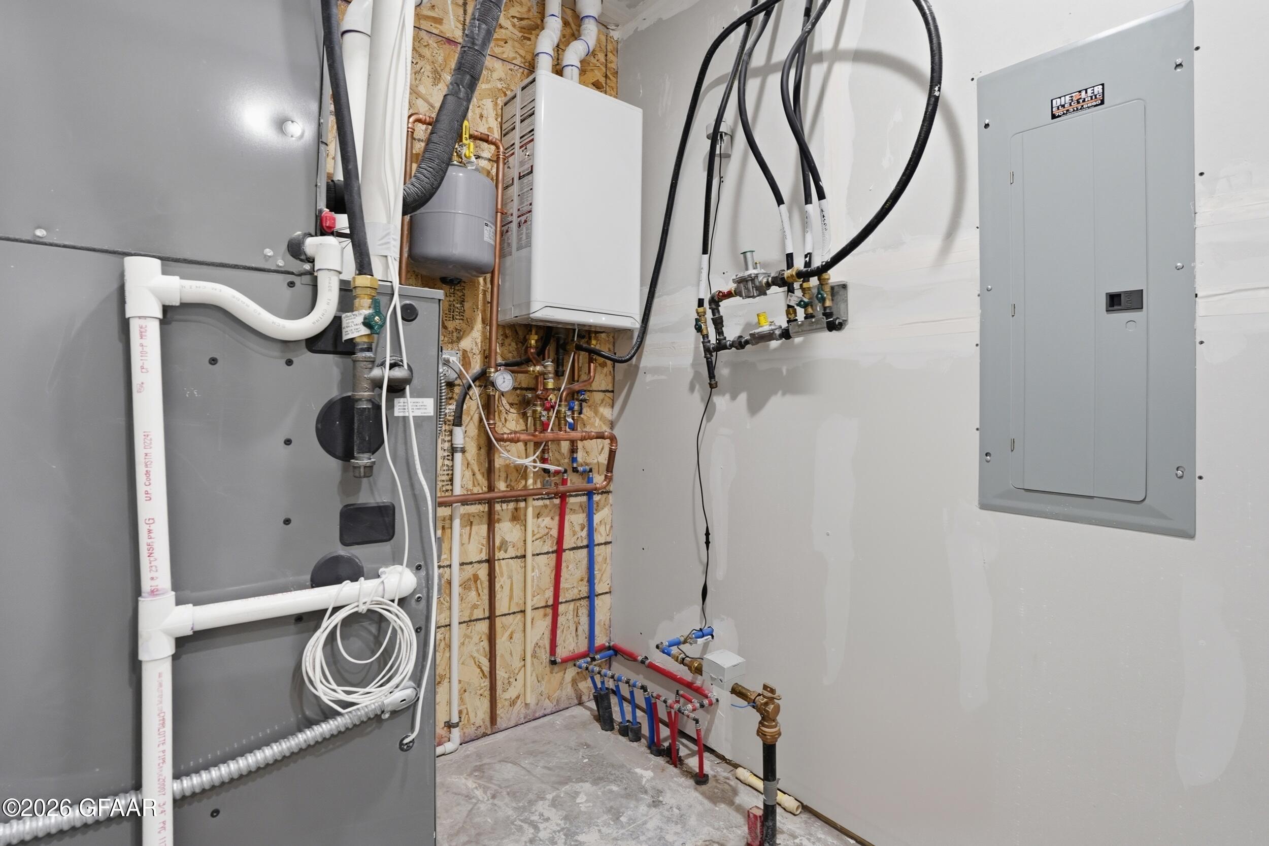 main property photo 25