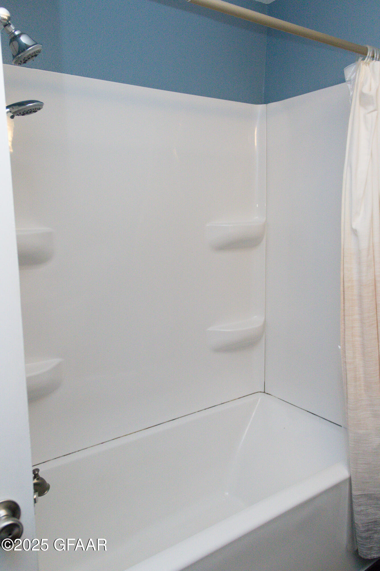 property viewer photo 32