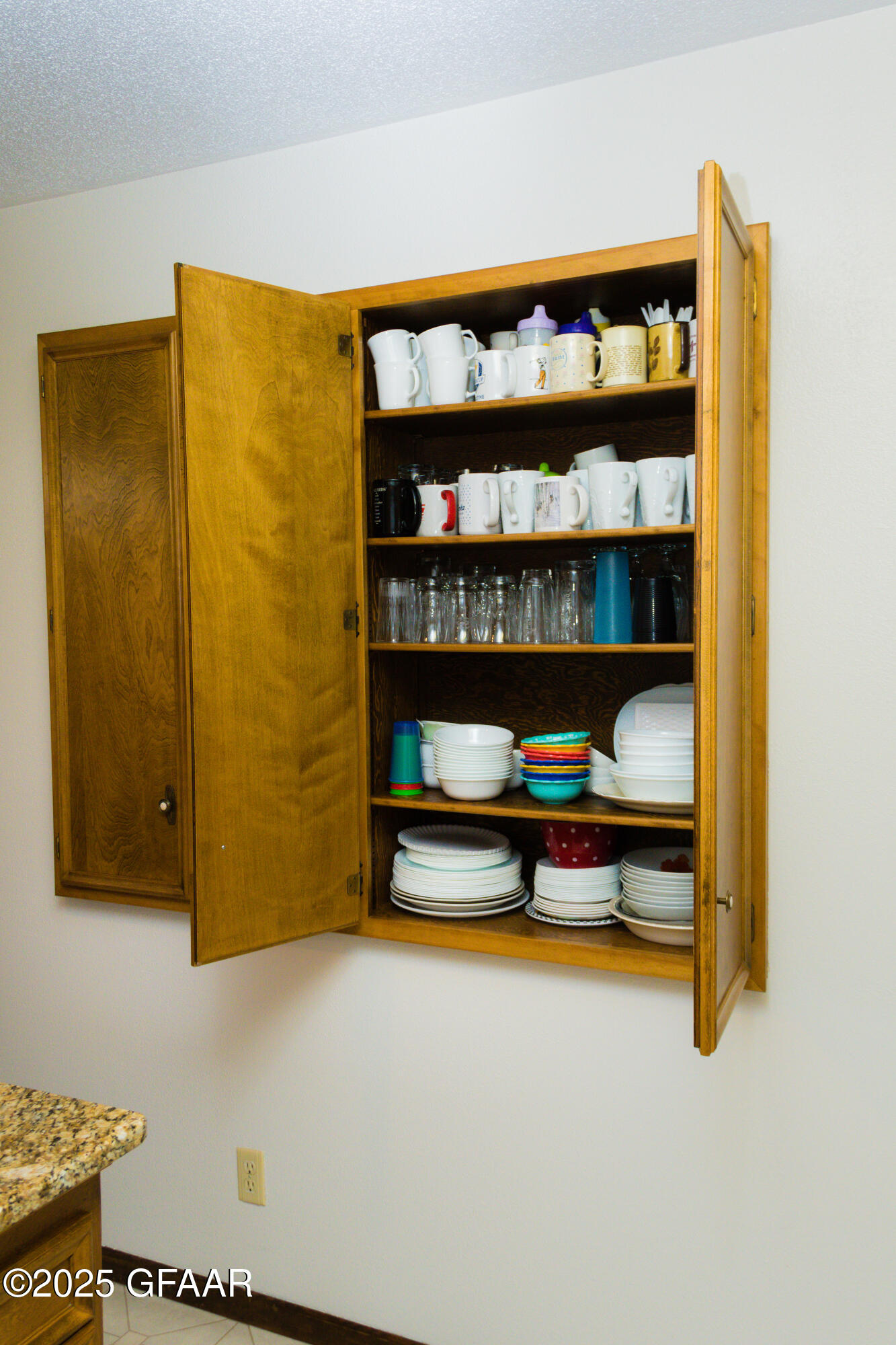 property viewer photo 25