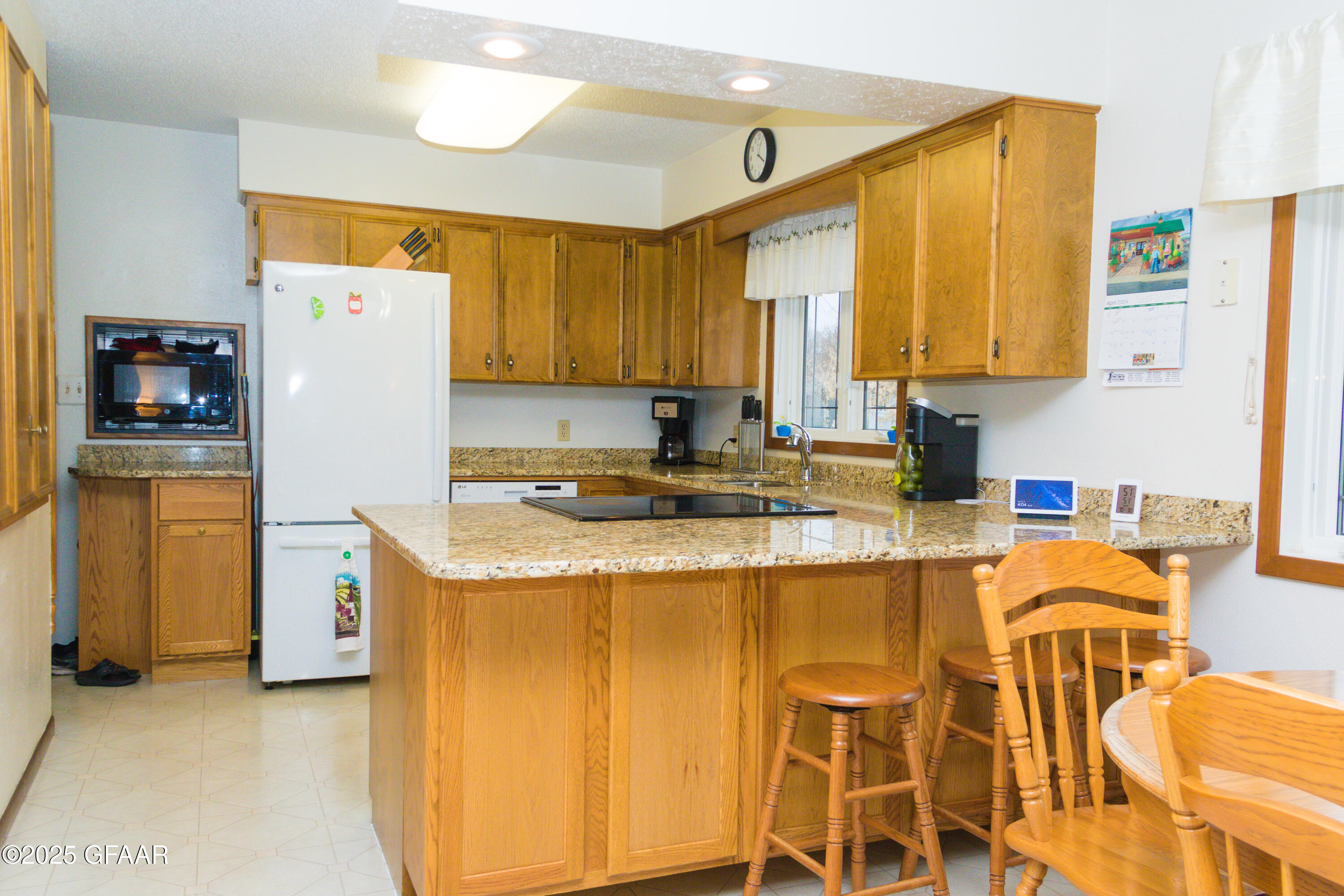 property viewer photo 3