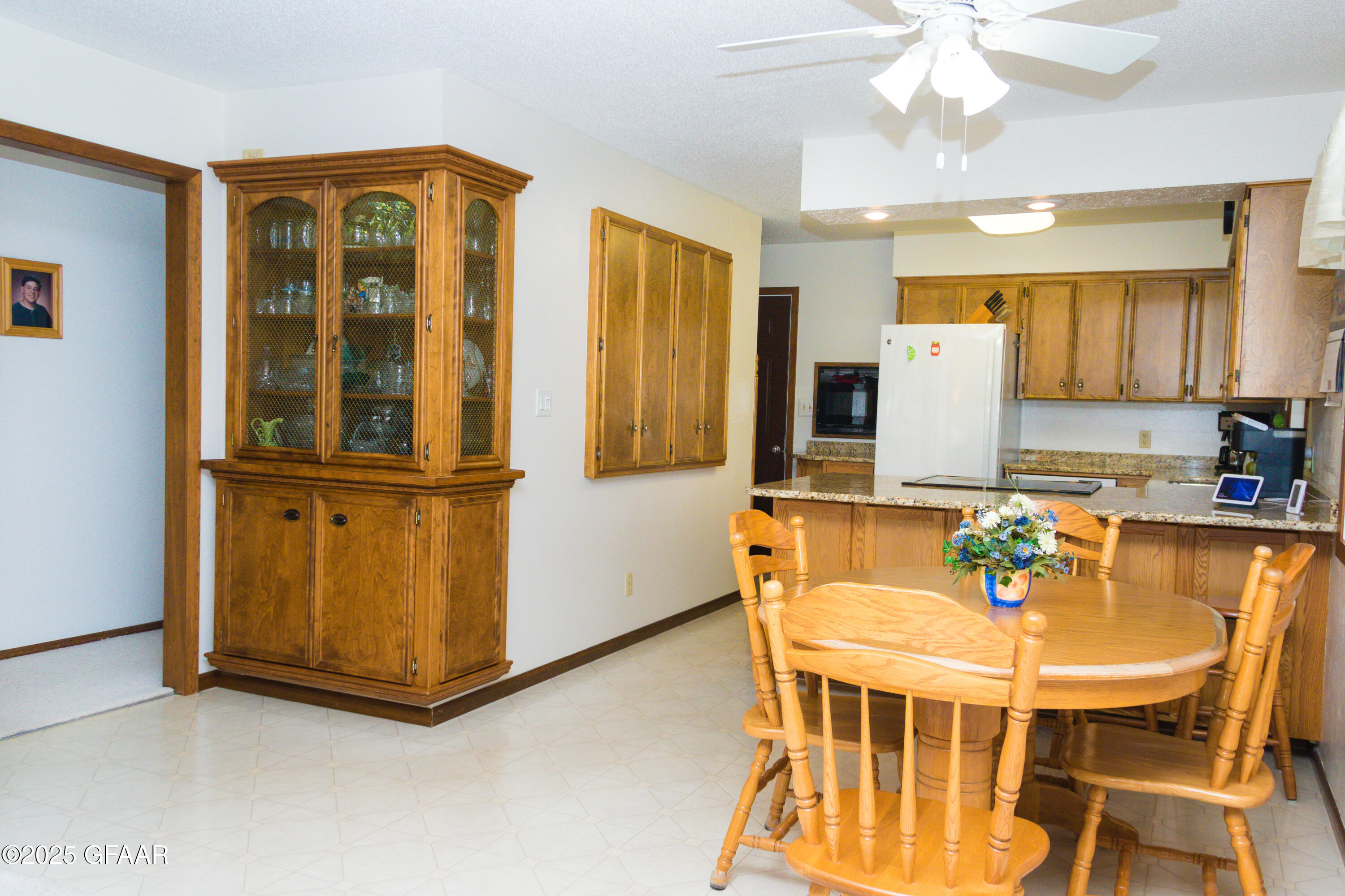 property viewer photo 4