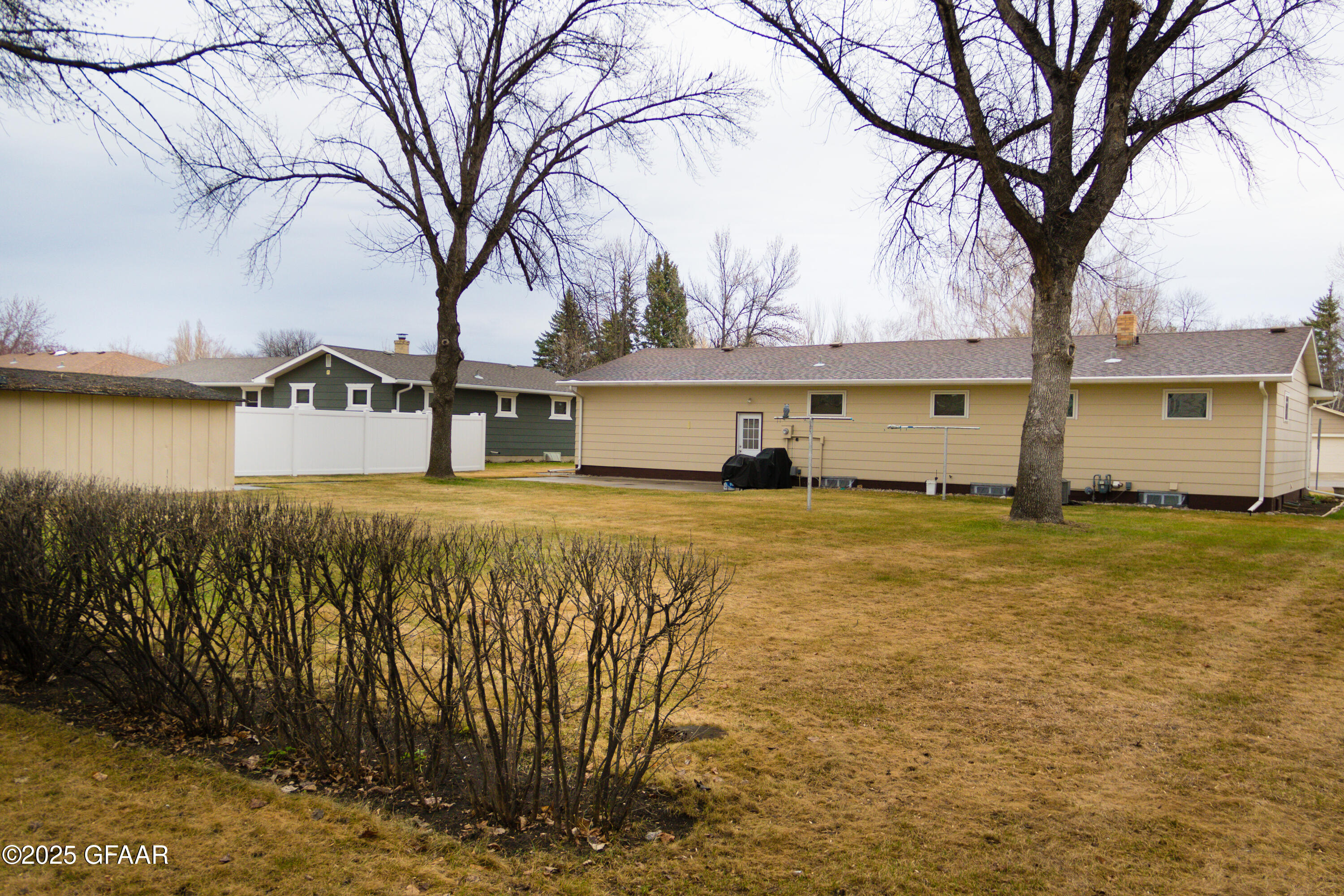 property viewer photo 59
