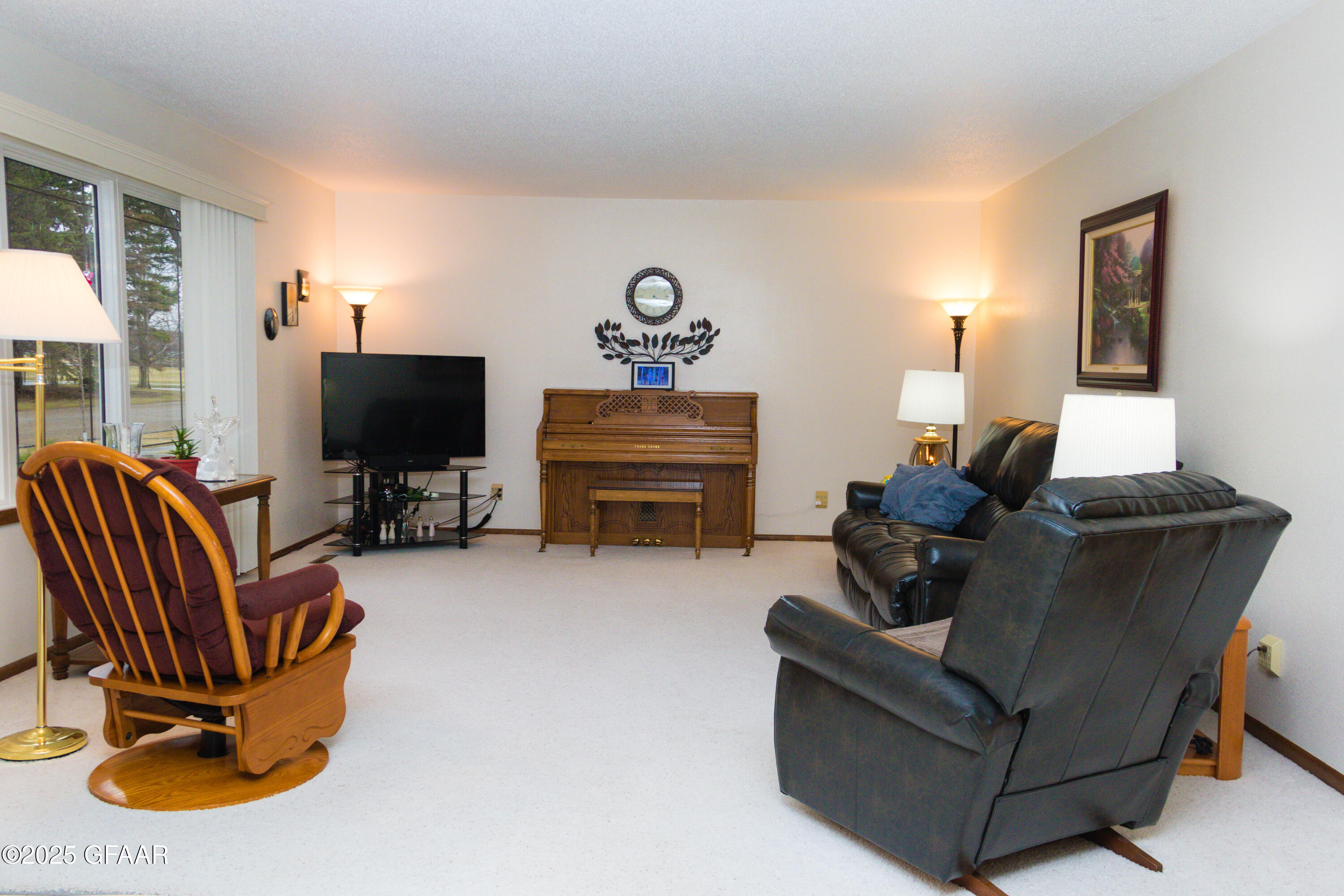 property viewer photo 6