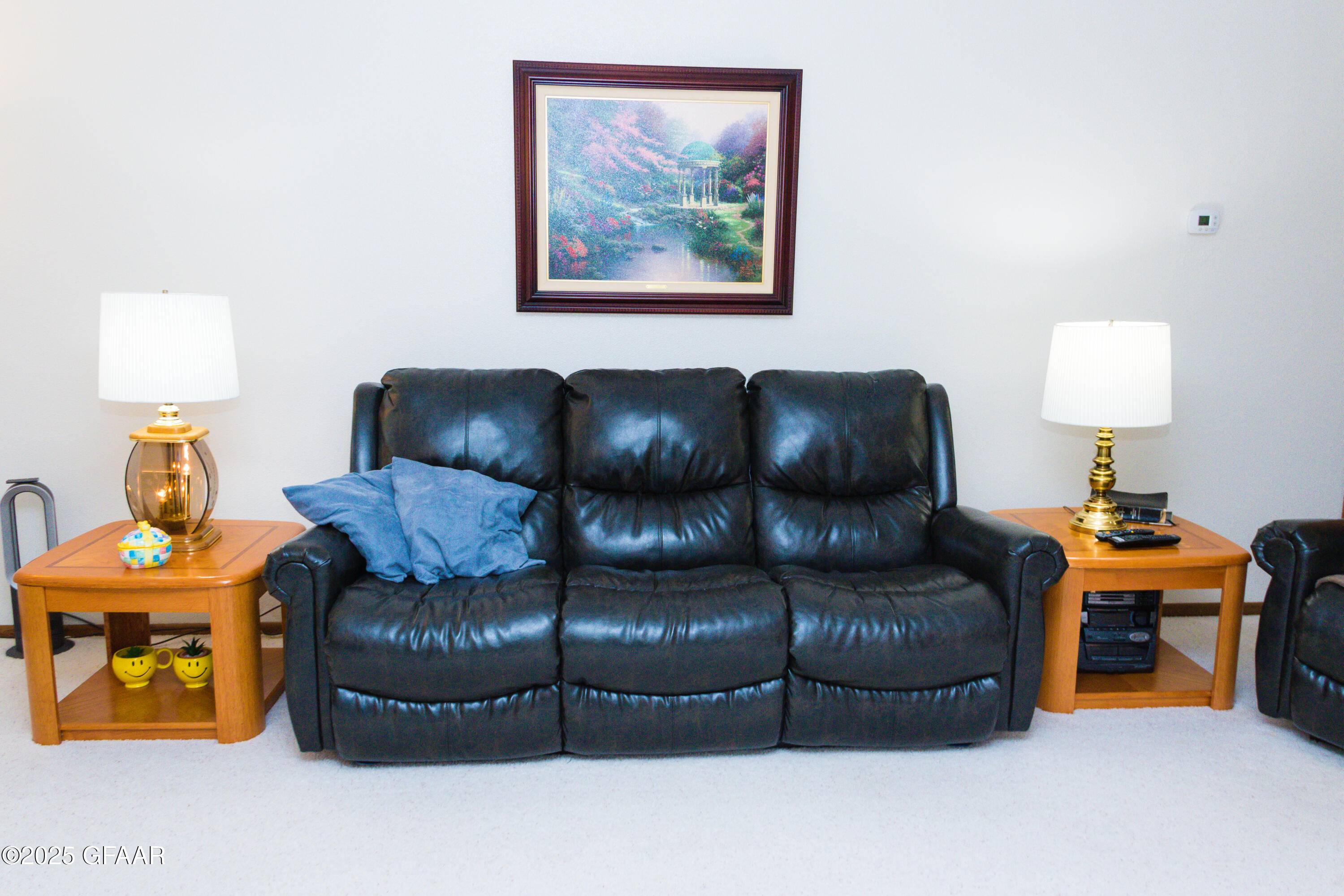 property viewer photo 8