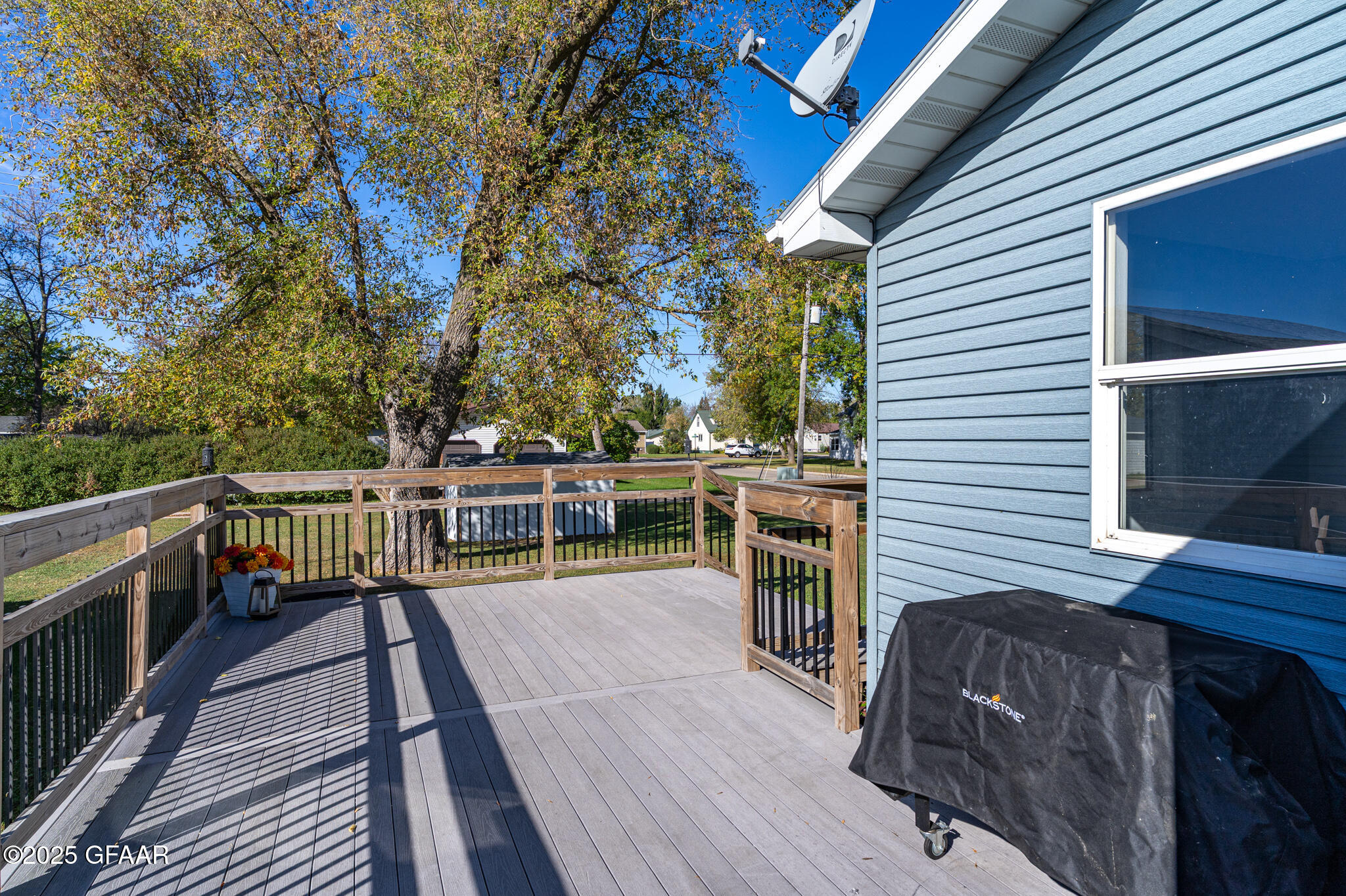 property viewer photo 24