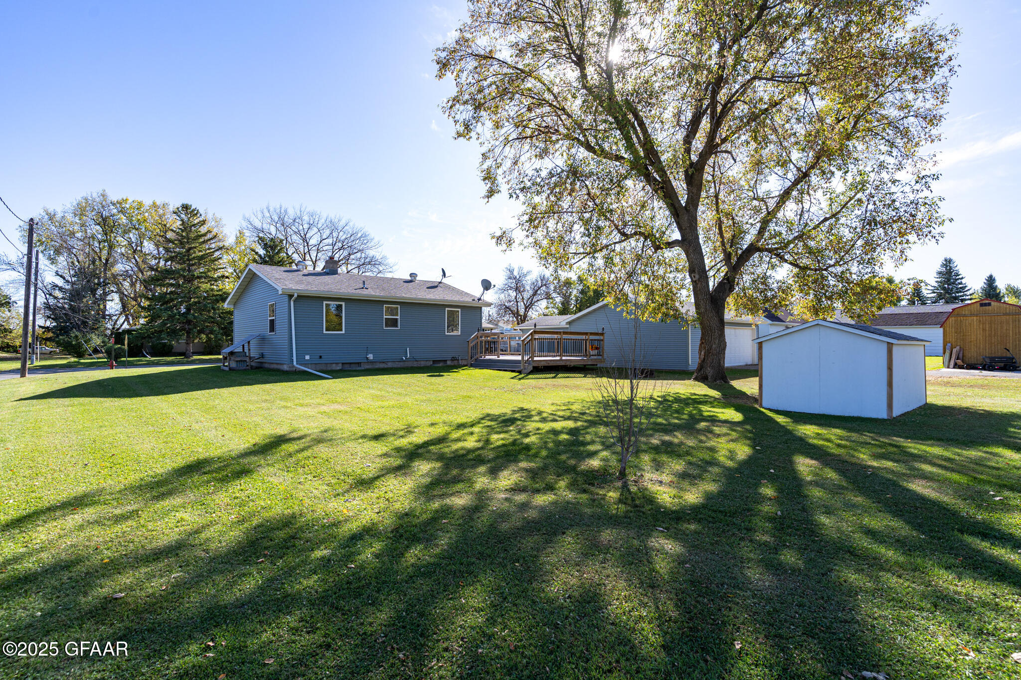 property viewer photo 26