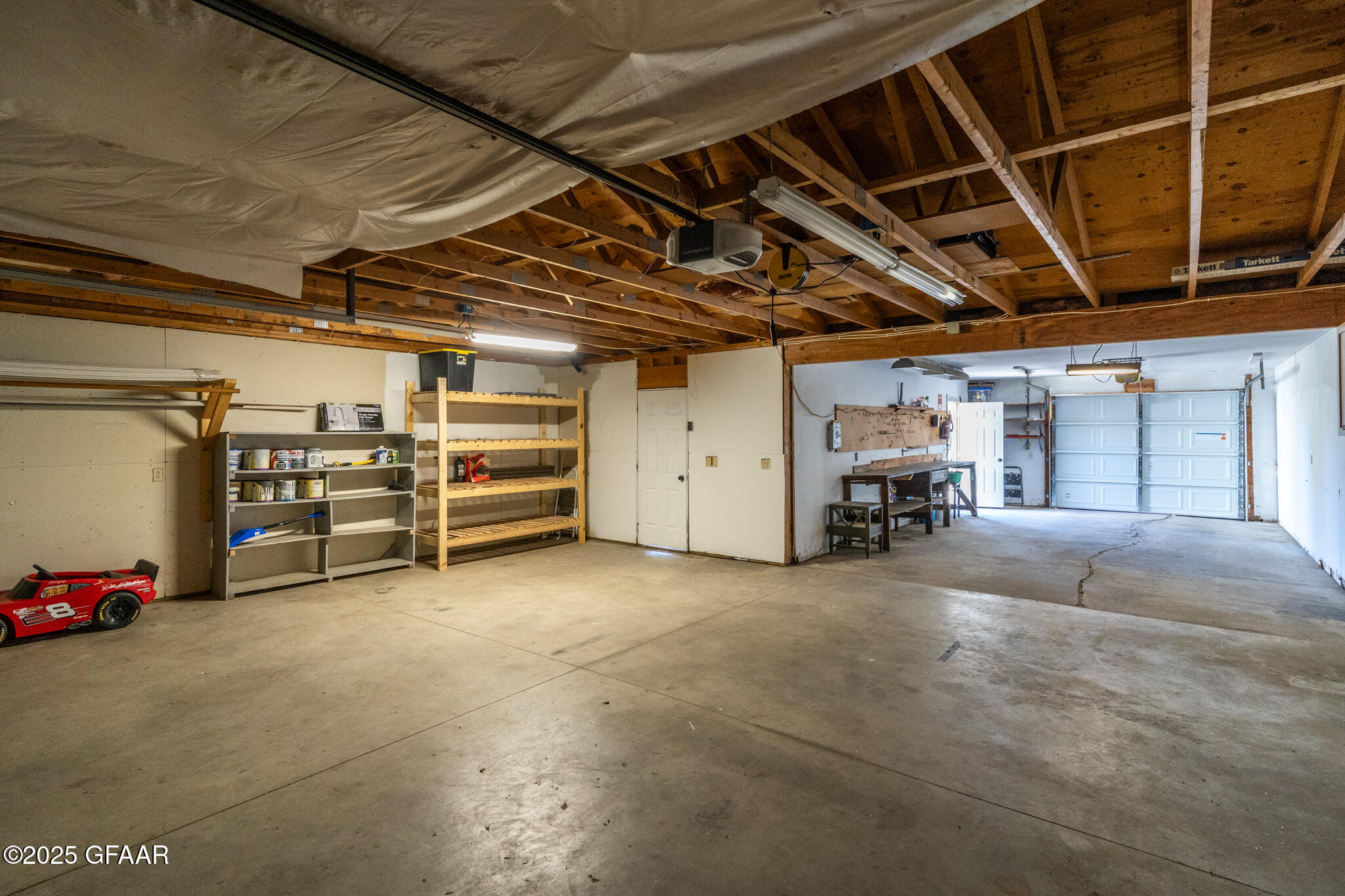 property viewer photo 30