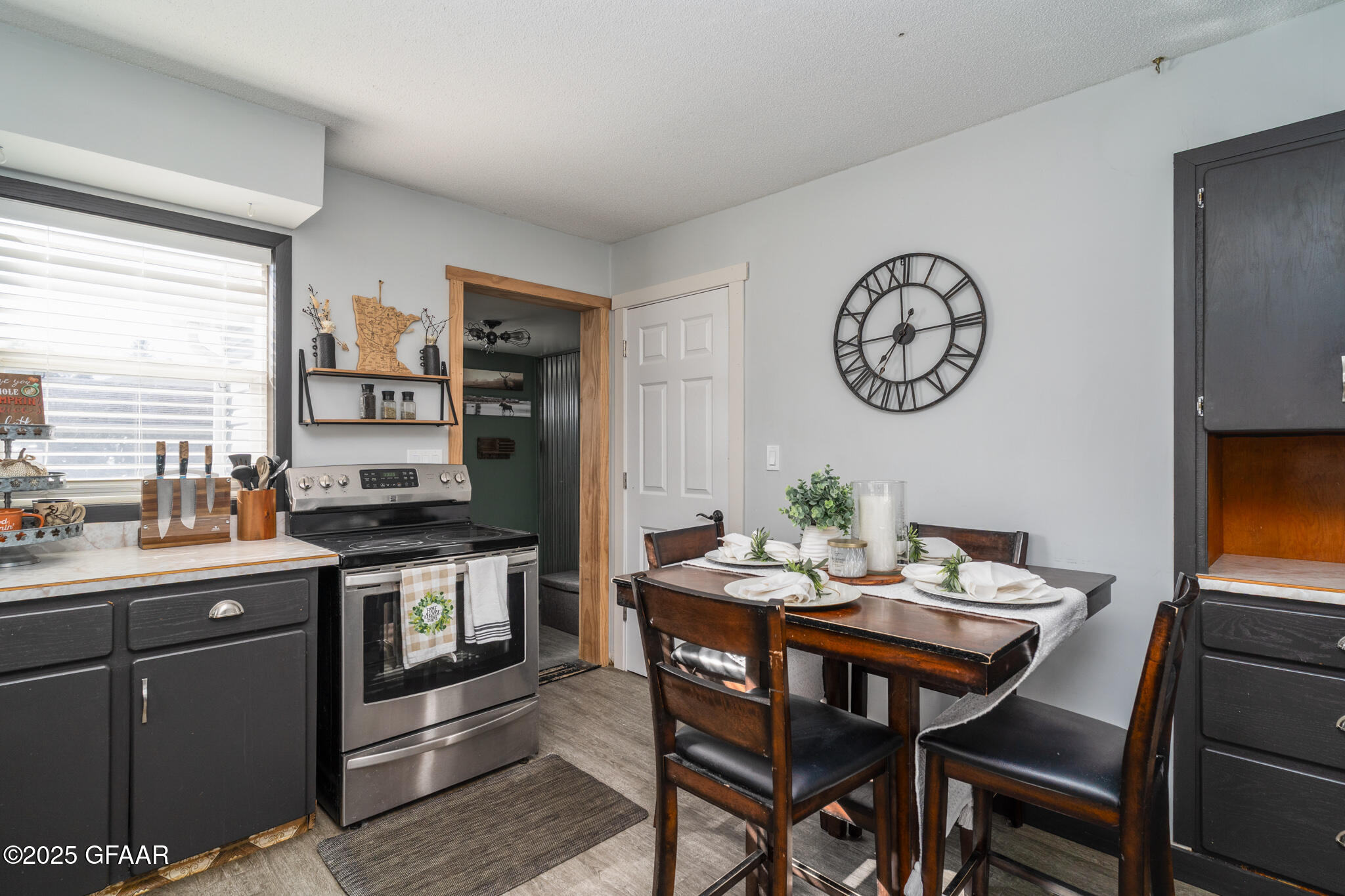 property viewer photo 6