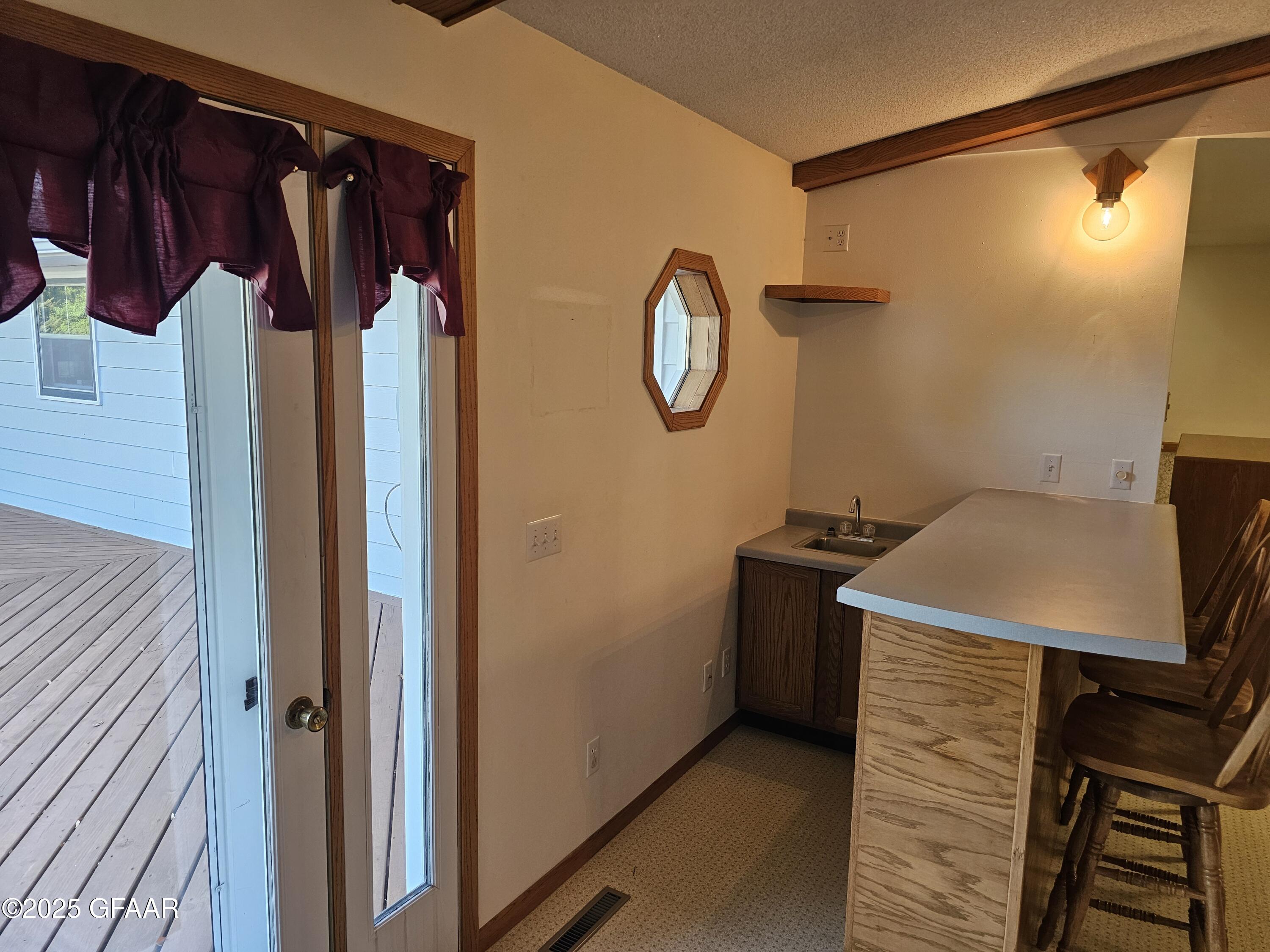 property viewer photo 10