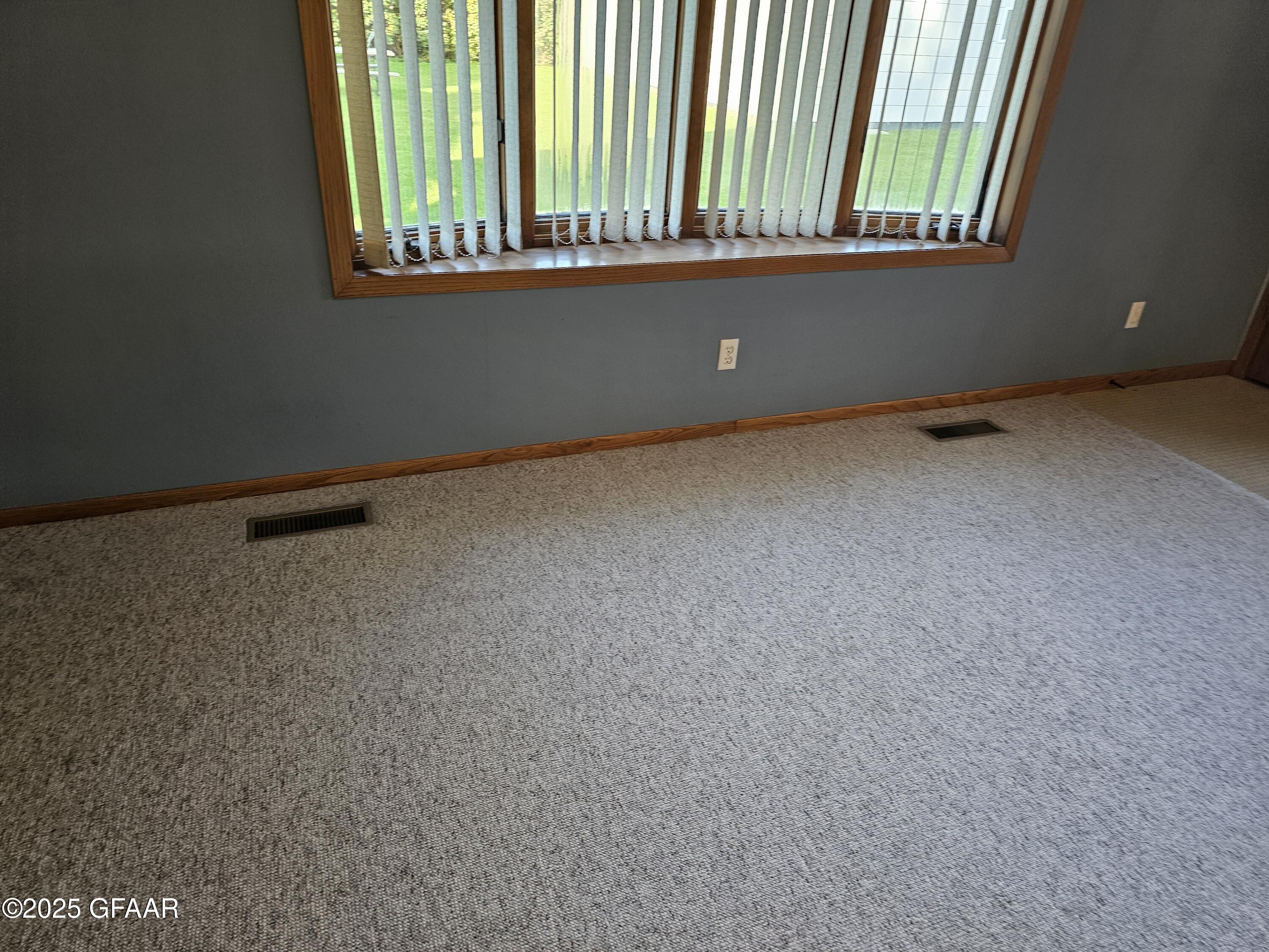 property viewer photo 12