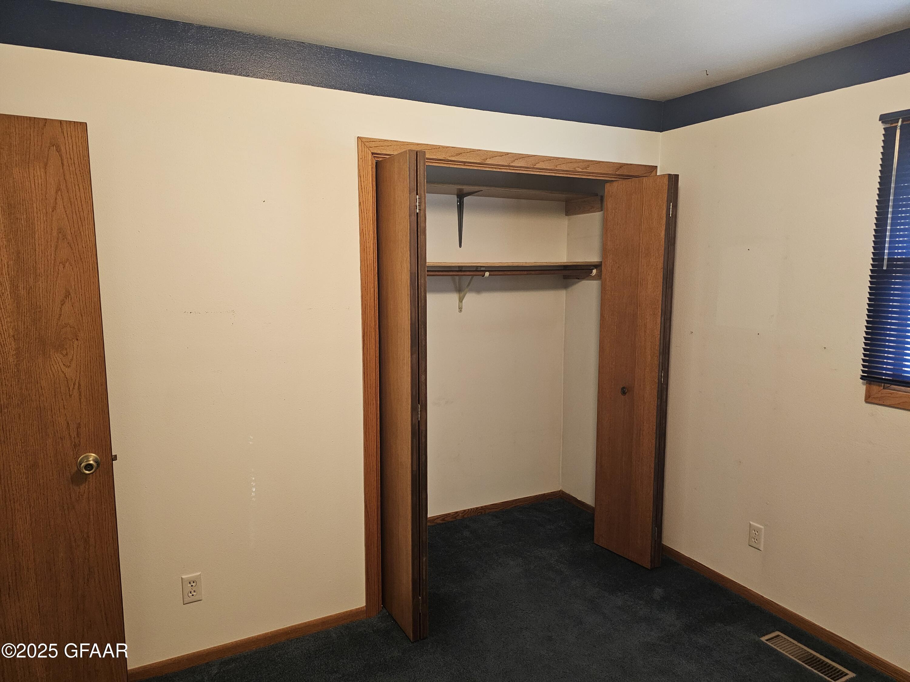 property viewer photo 18