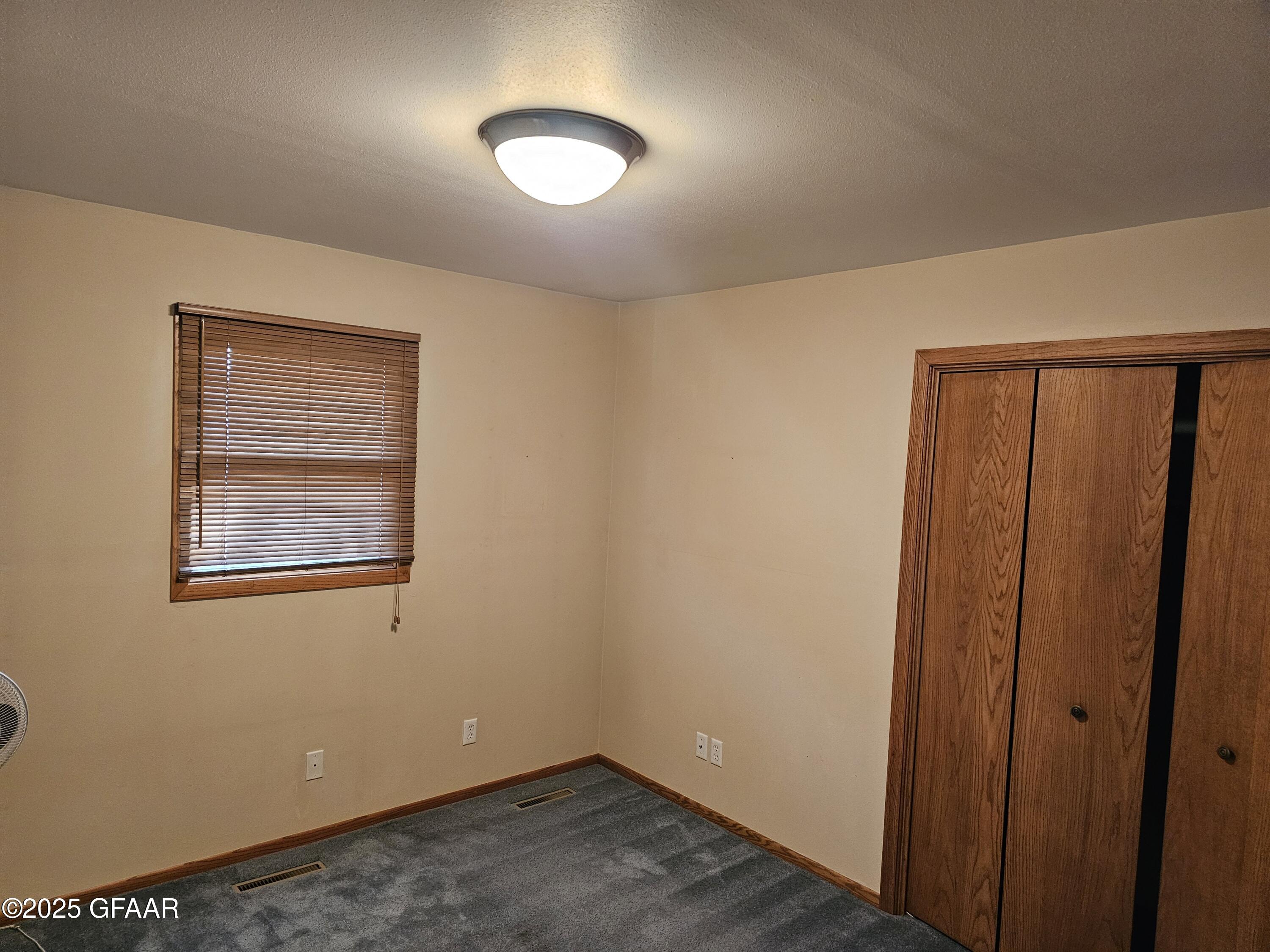 property viewer photo 19