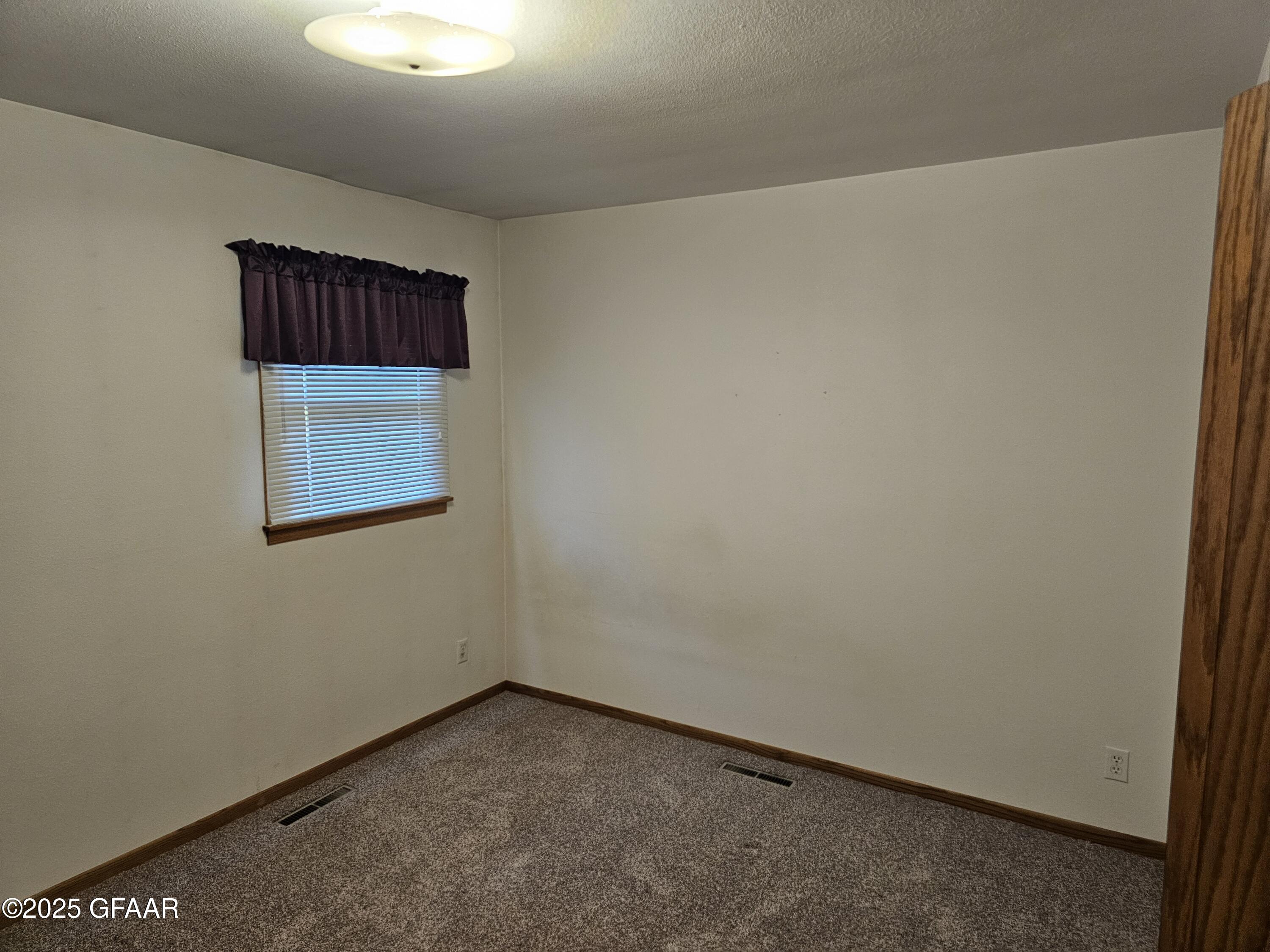 property viewer photo 21