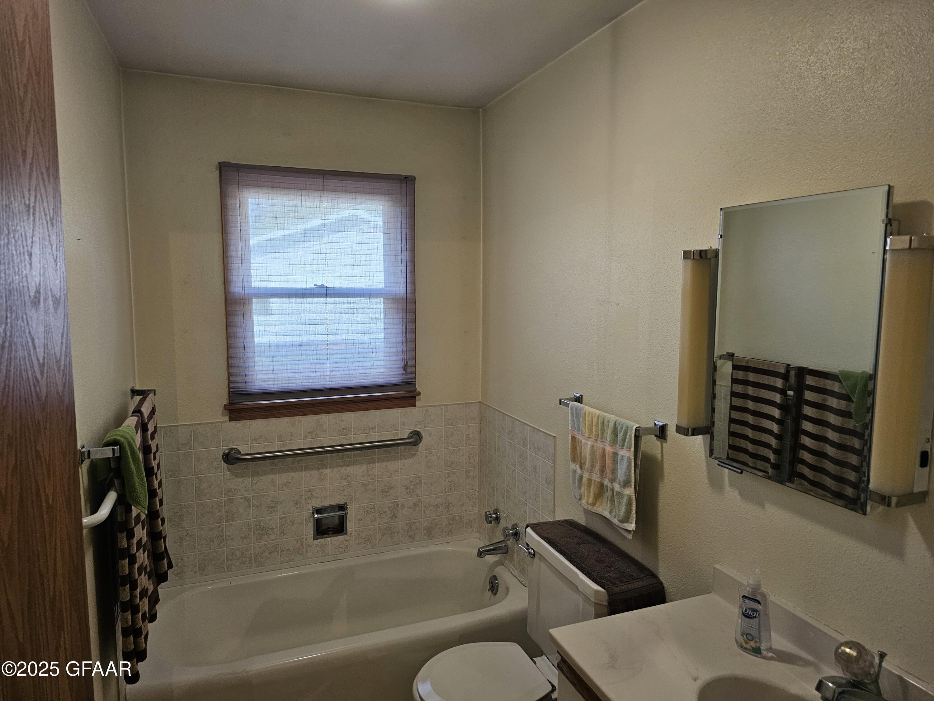 property viewer photo 23