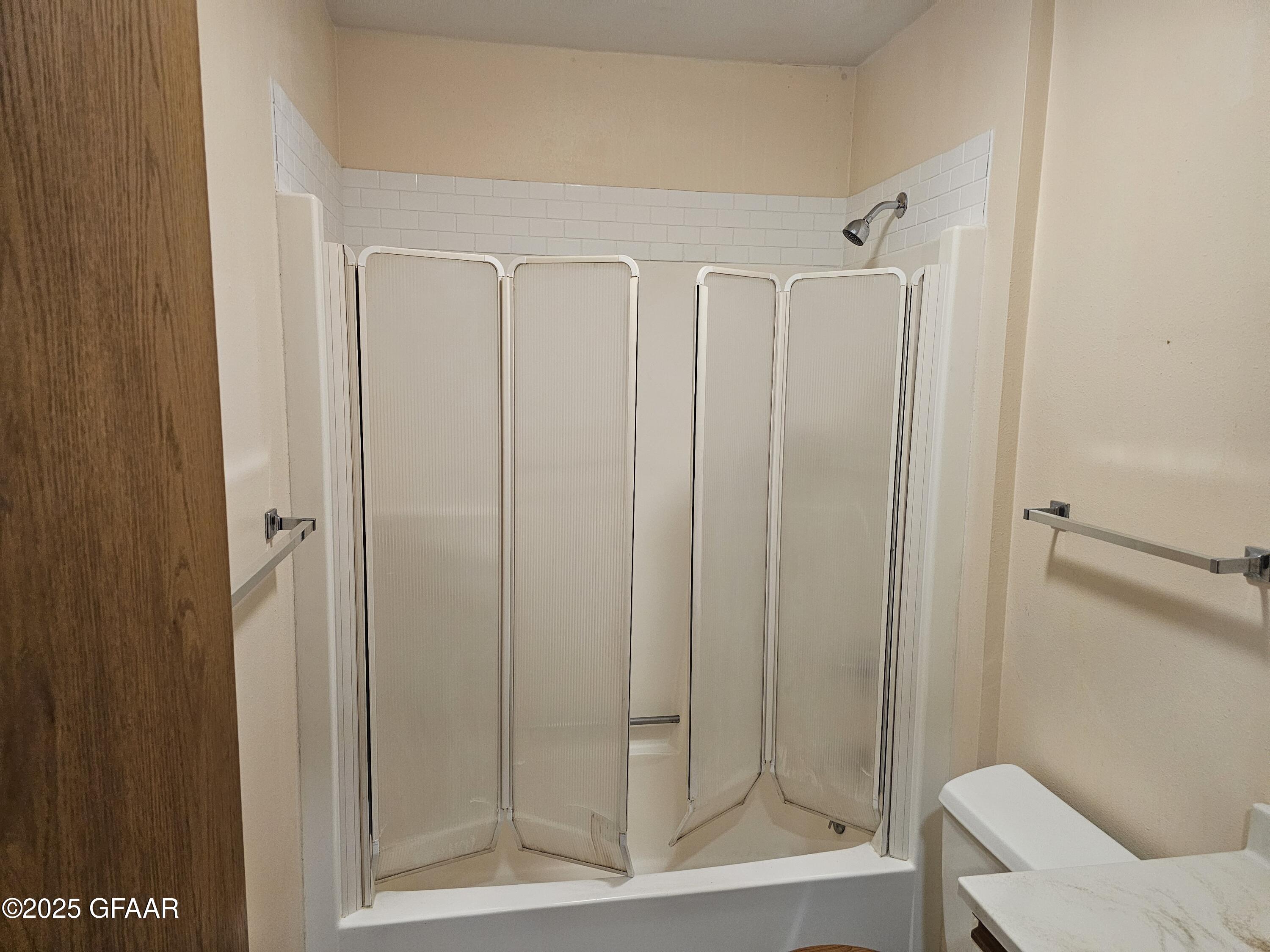 property viewer photo 24