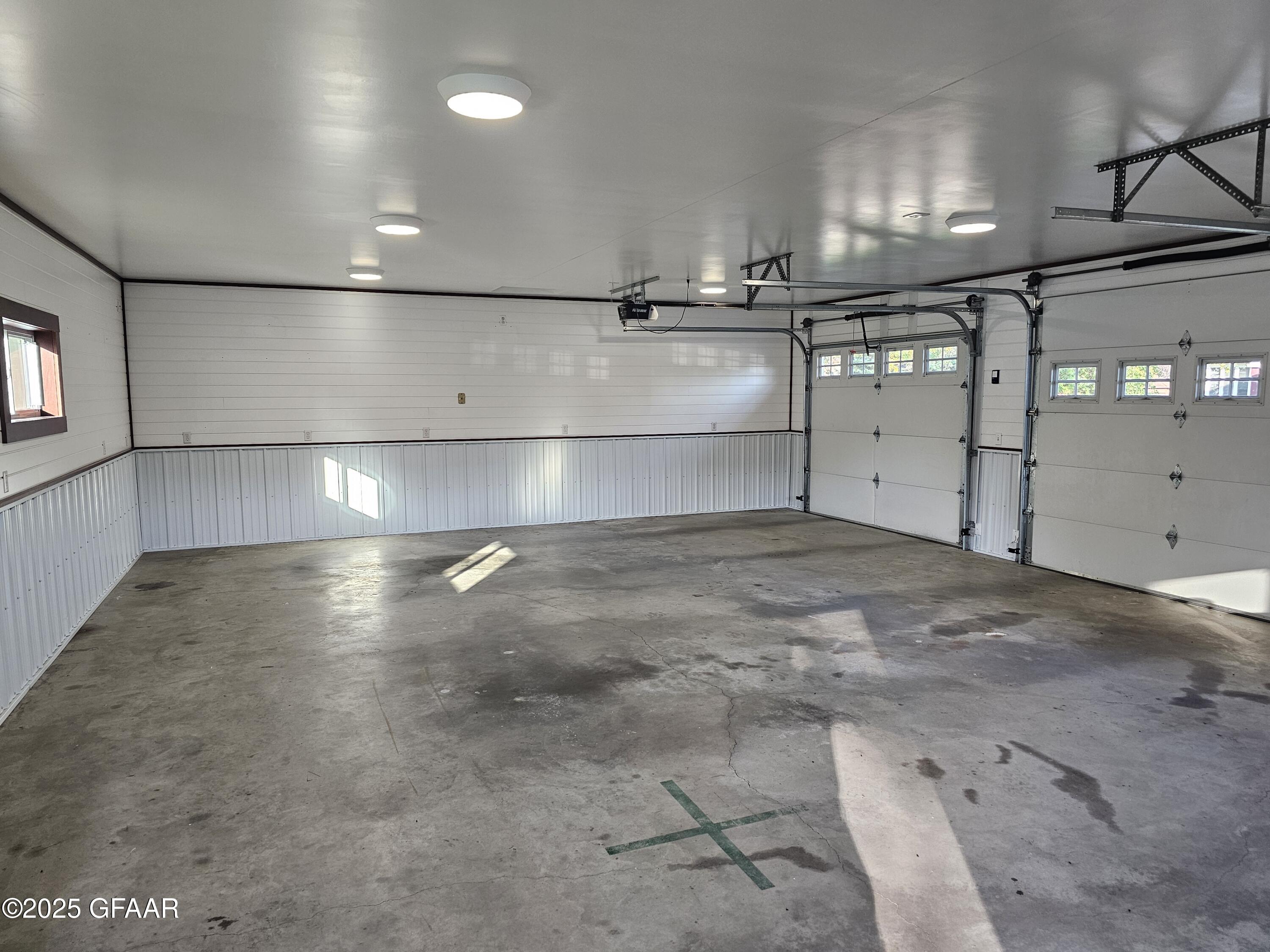 property viewer photo 38