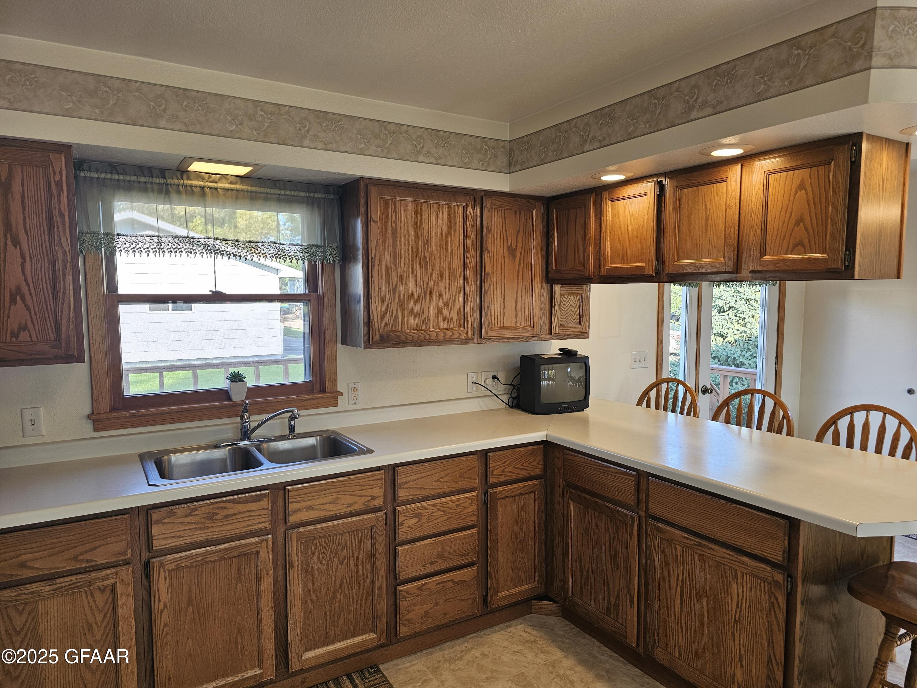 property viewer photo 7
