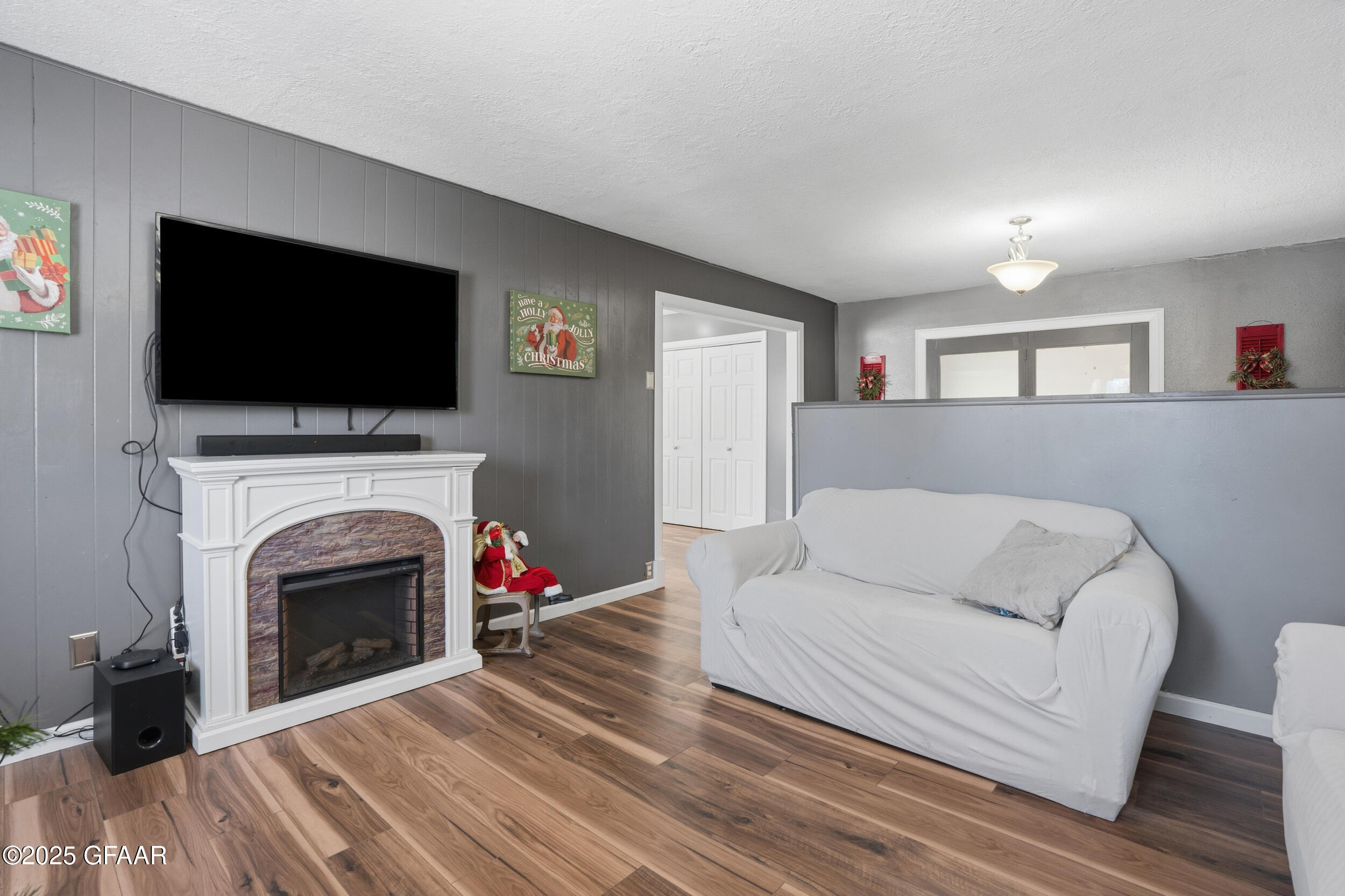 property viewer photo 11