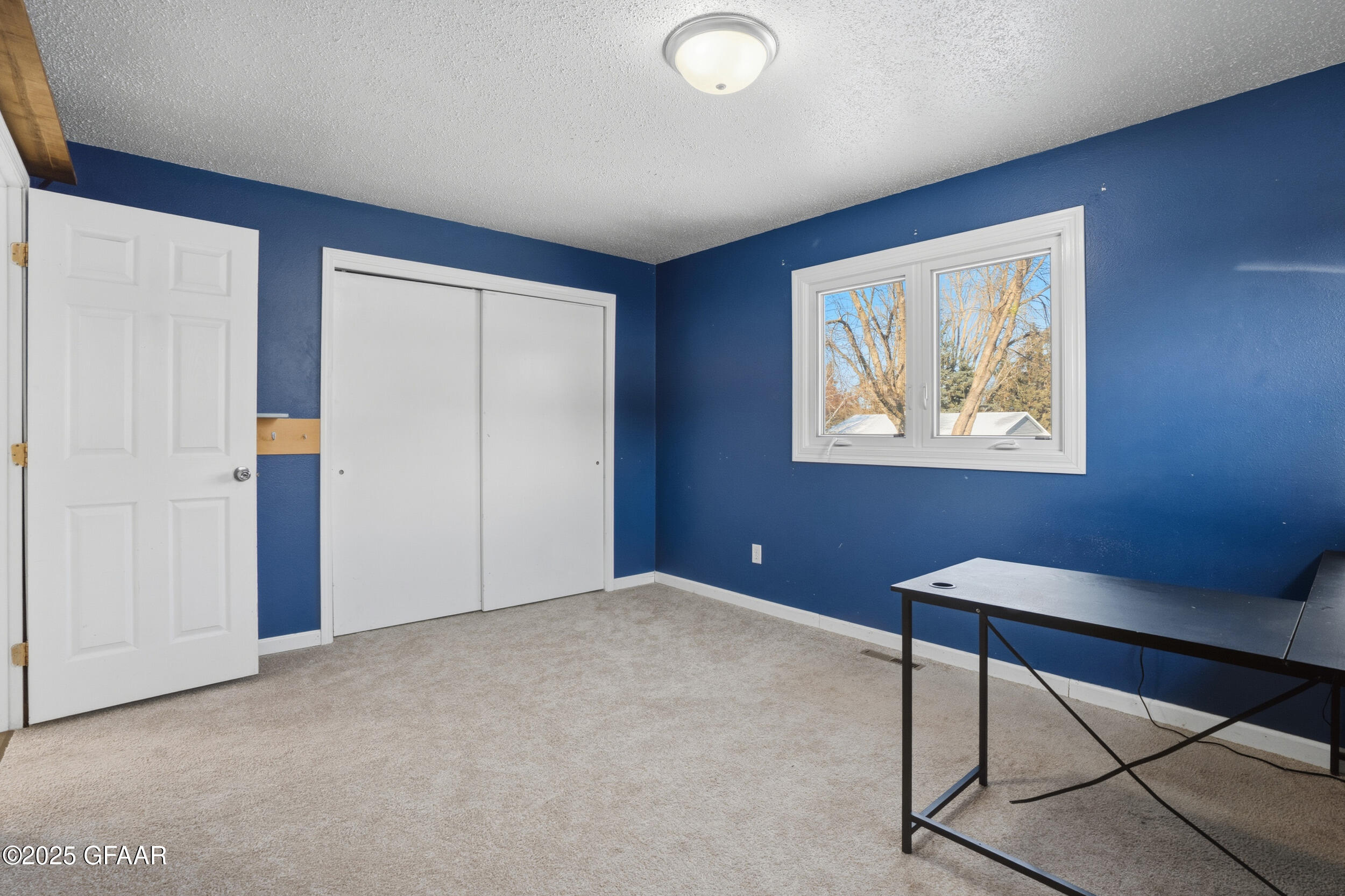 property viewer photo 16