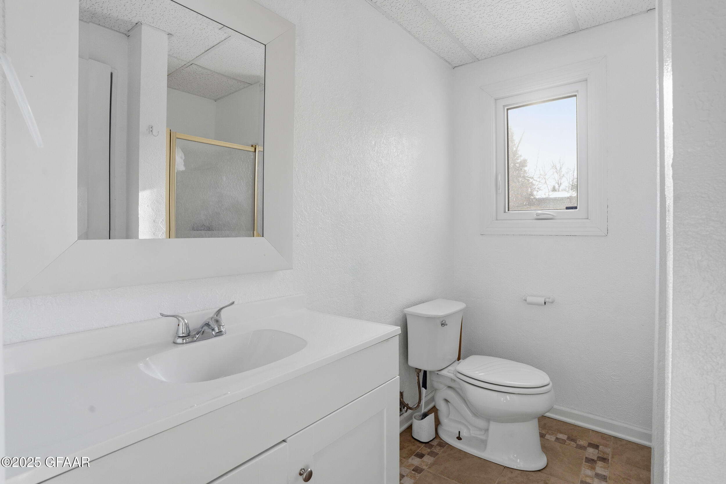 property viewer photo 25
